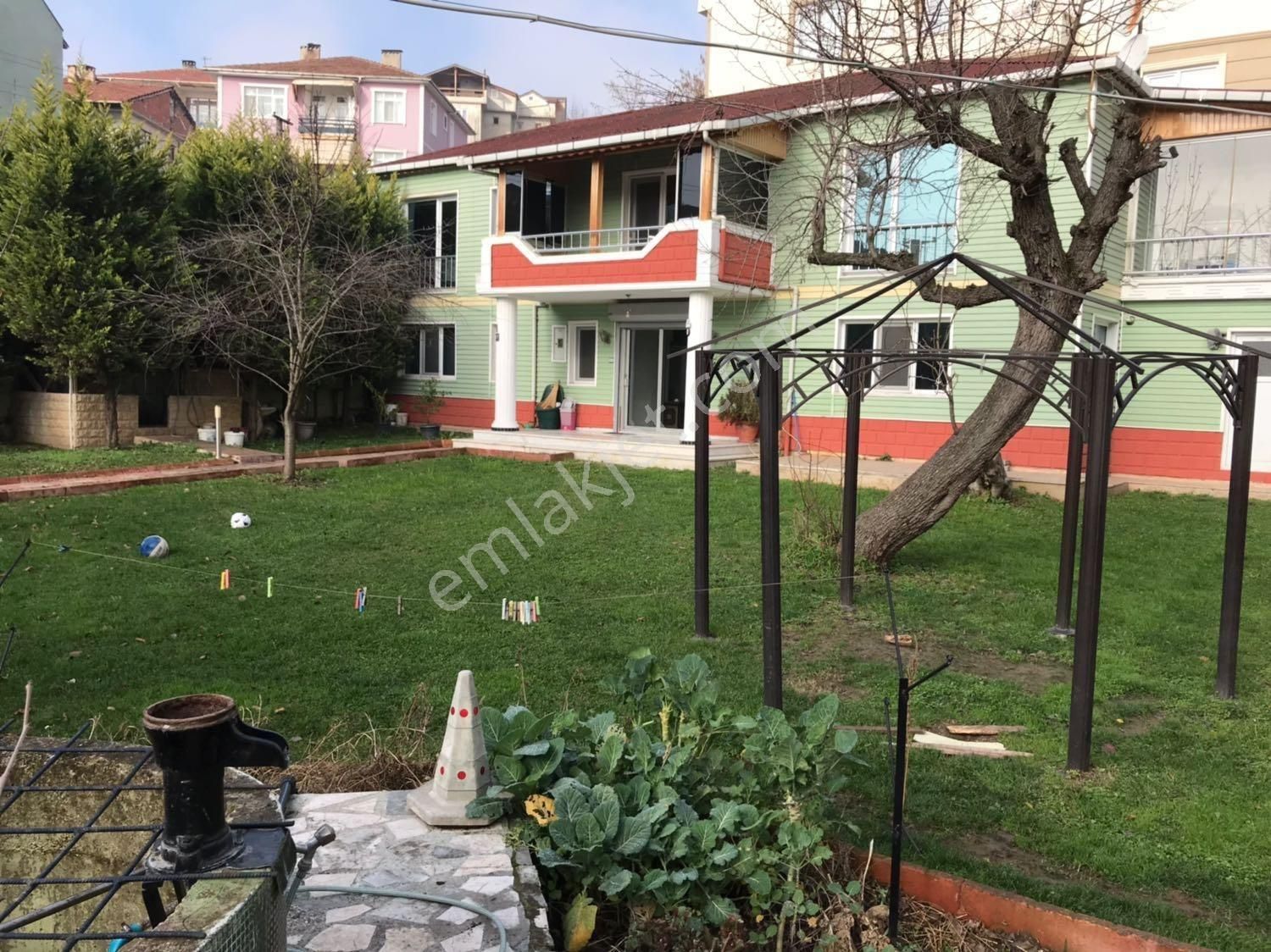 Uğur Şahin'den Satılık 510m² Arsa İçerisinde Müstakil Ev Bahçesi - Görsel 4