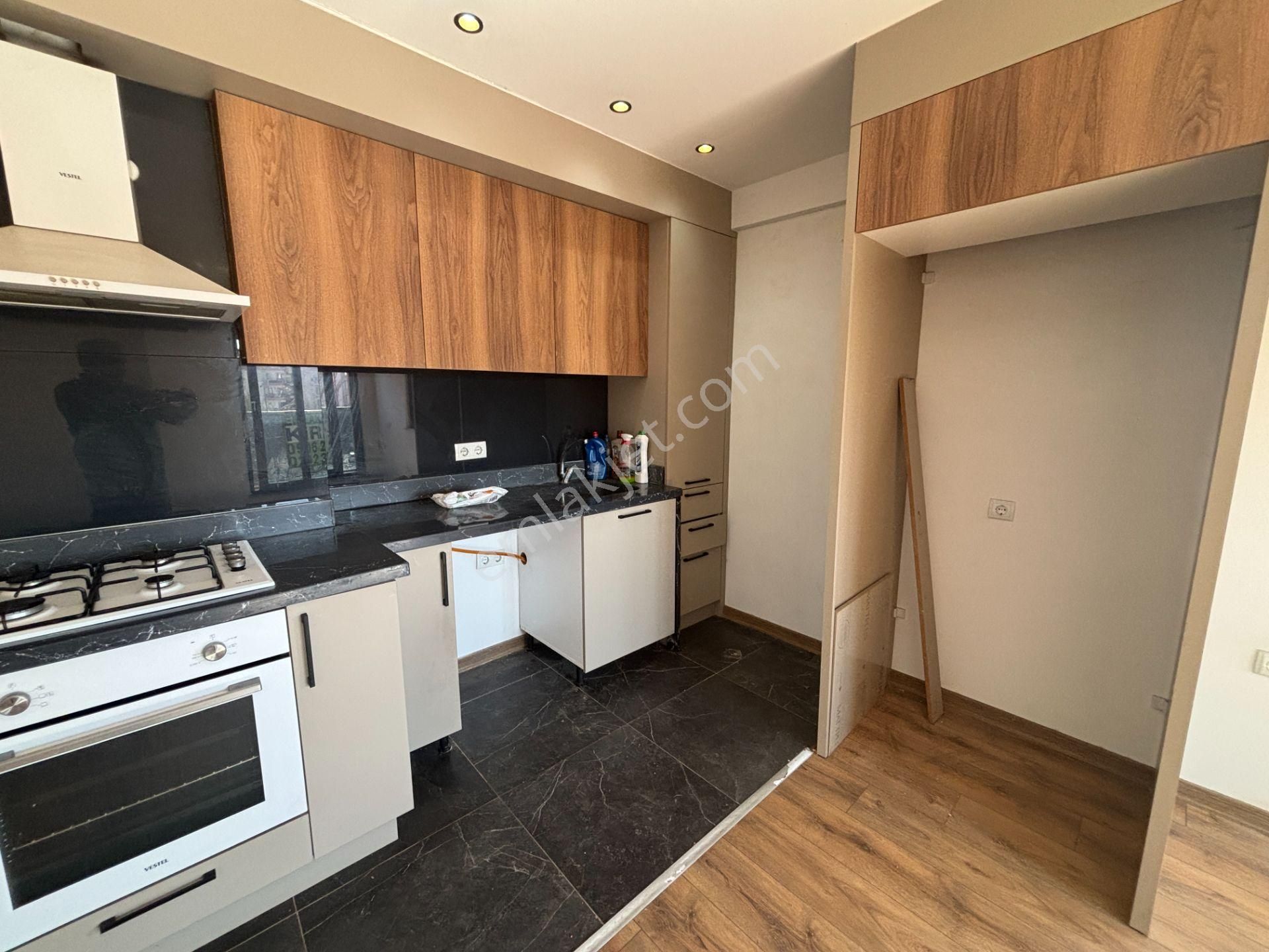 Büyükşehir Belediye Arkası Arakat Kullanışlı 1+1 Kiralık - Görsel 3