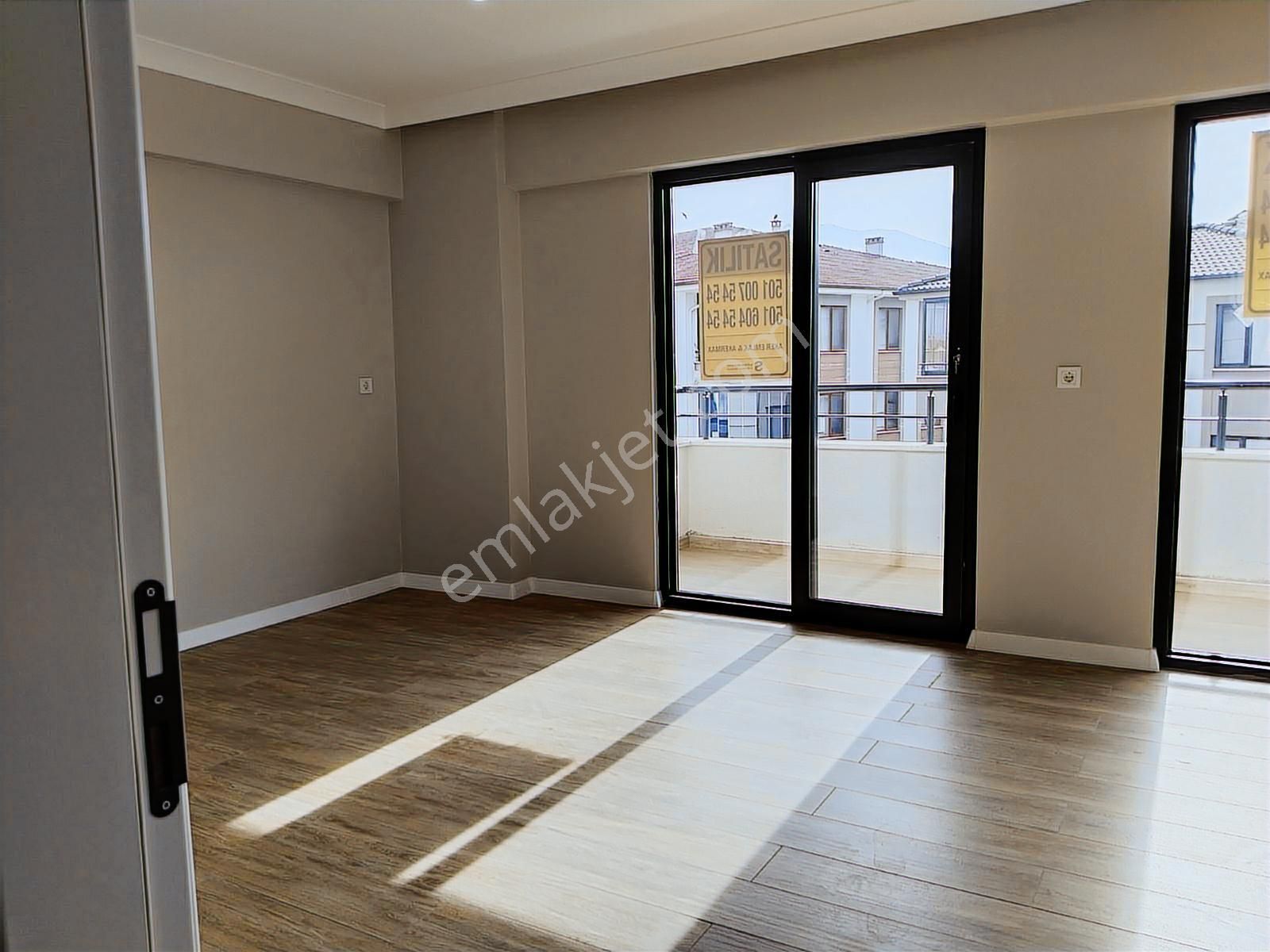 Akermax Gayrimenkulden Satılık Manzaralı Önü Açık Ferah Daire - Görsel 15