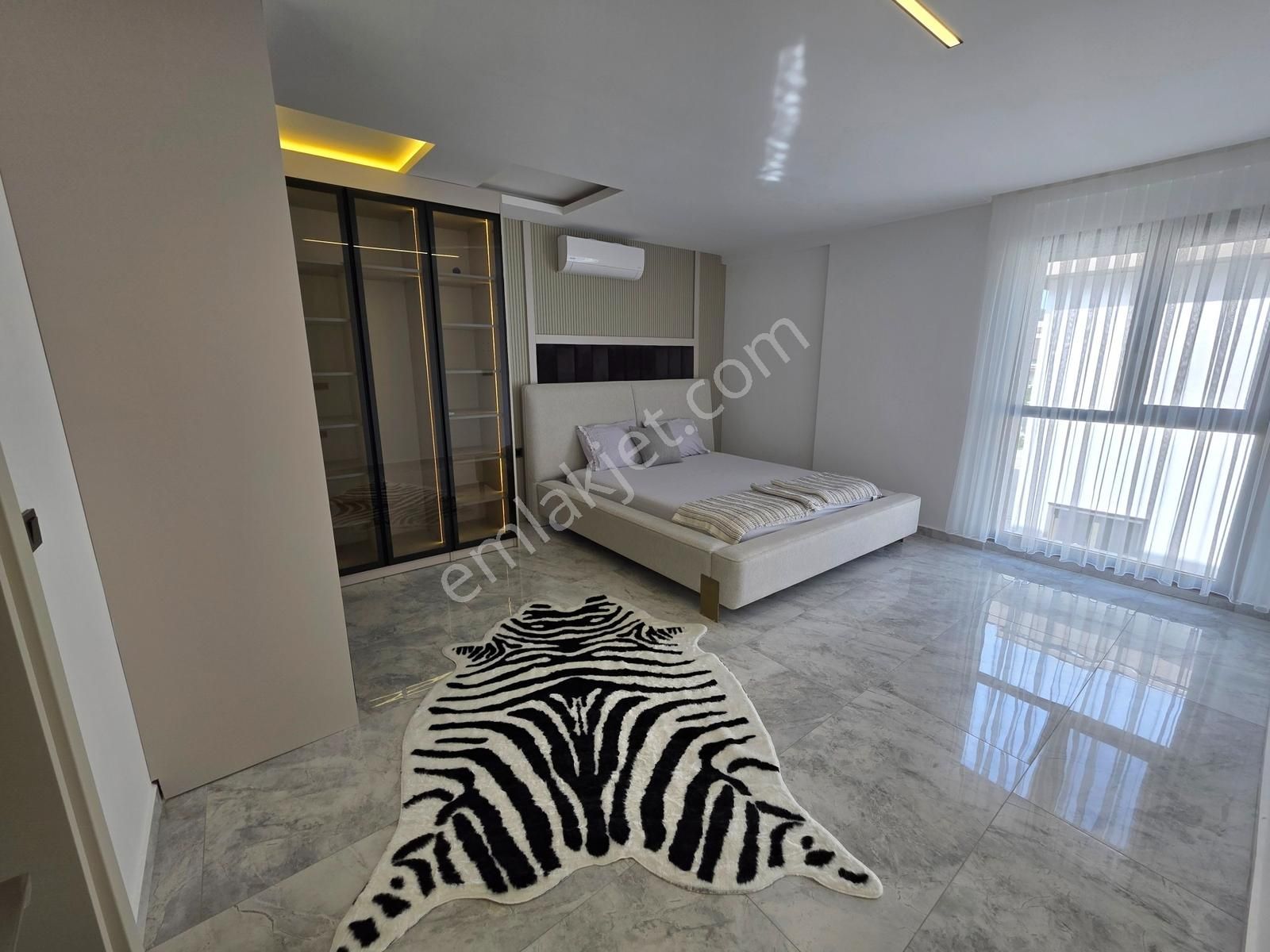 Kuşadasında Denize Yakın 4+1 Sıfır Müstakil Eşyalı Satılık Villa - Görsel 20