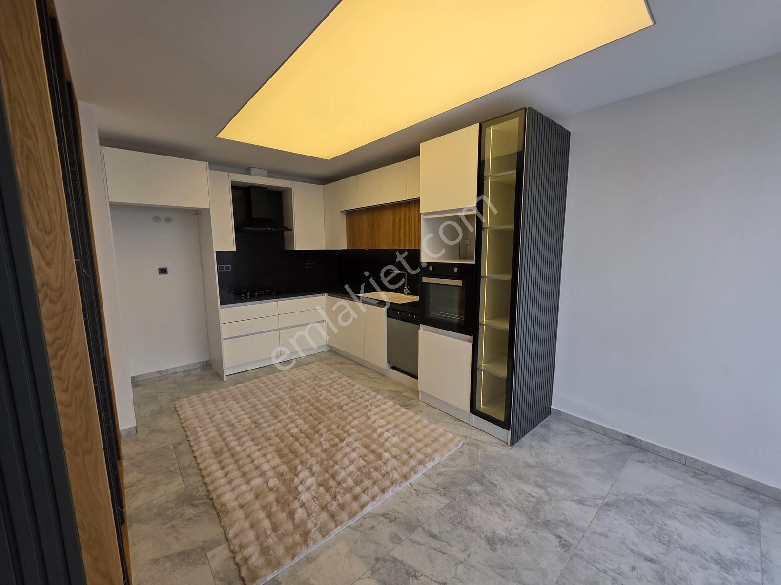 Kuşadasında Denize Yakın 4+1 Sıfır Müstakil Eşyalı Satılık Villa - Görsel 11