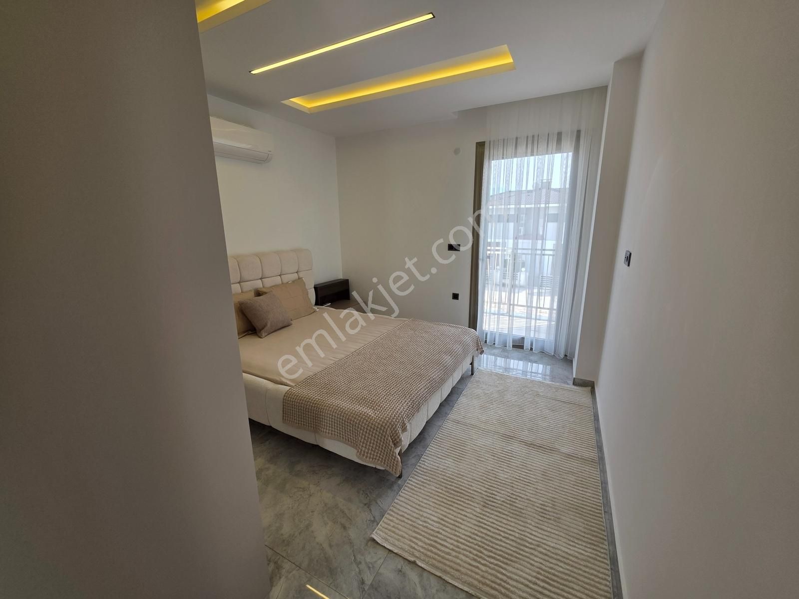 Kuşadasında Denize Yakın 4+1 Sıfır Müstakil Eşyalı Satılık Villa - Görsel 10