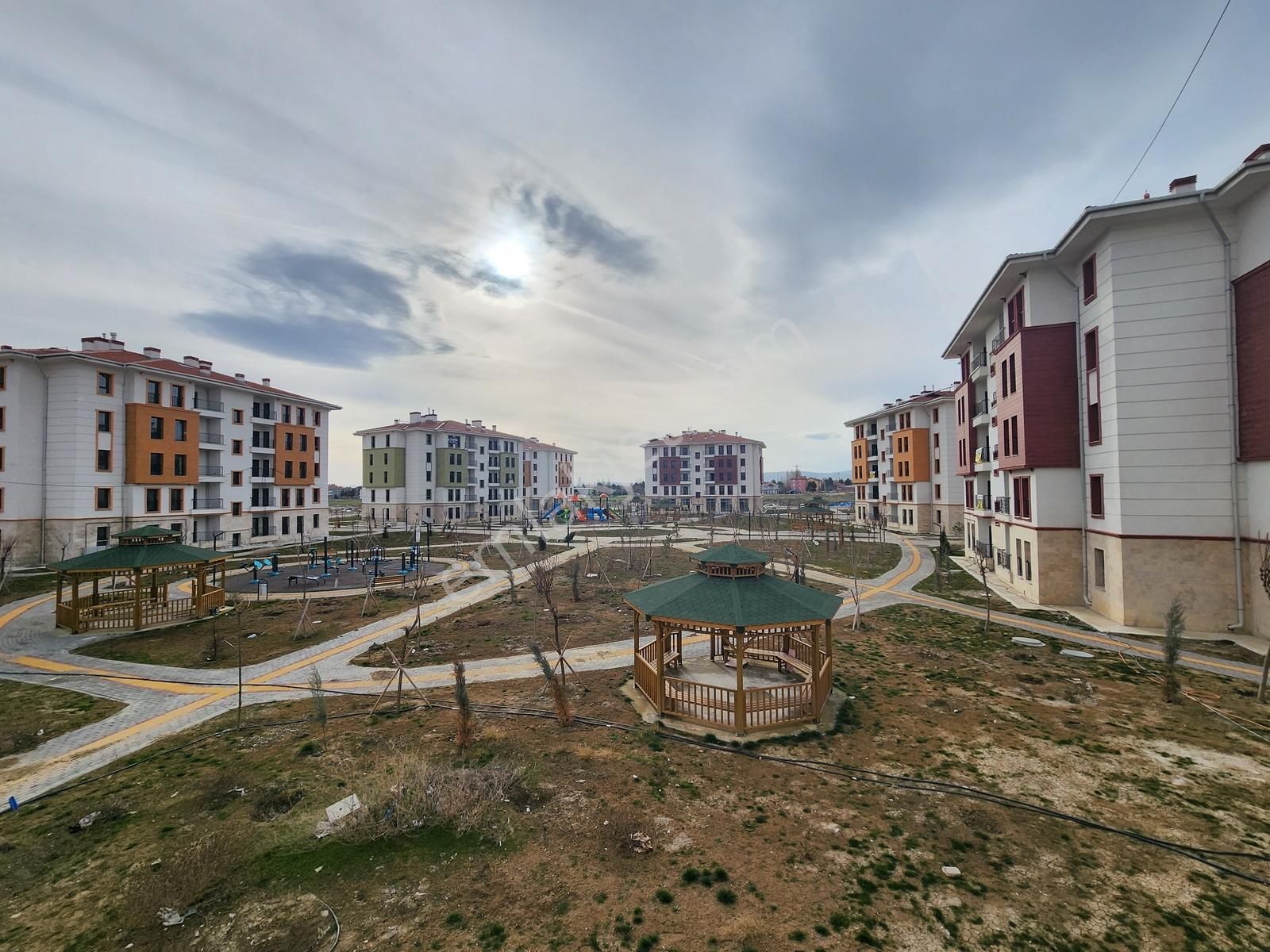 Güler^den Çubuk Tokide Sıfır 1.kat 3+1 125m2 Güney Peyzaj Manzar - Görsel 15