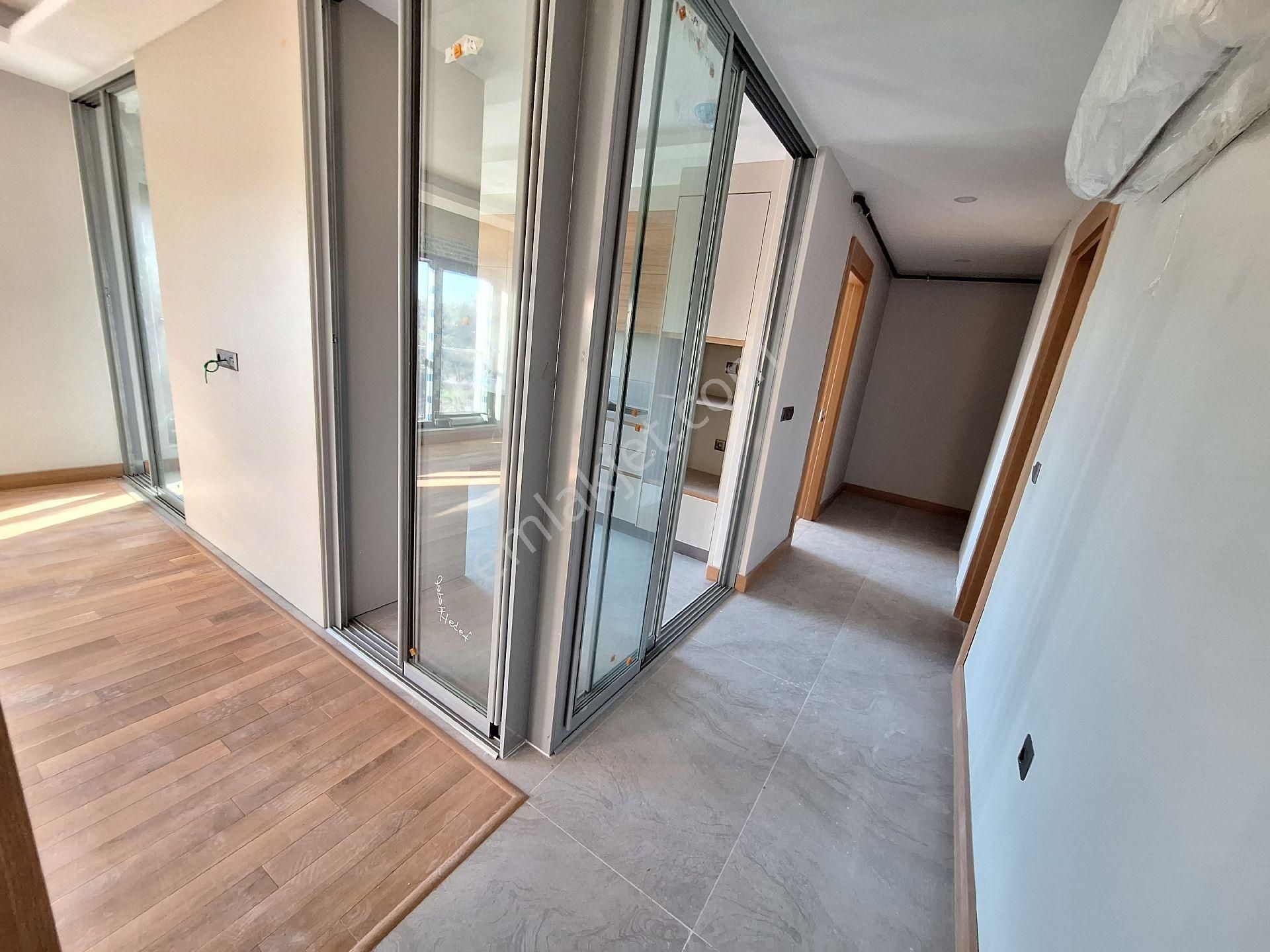 Konyaaltı Uncalı Mahallesinde Havuzlu Güvenlikli Site İçinde Yerden Isıtmalı Sıfır 2+1 Daire - Görsel 22