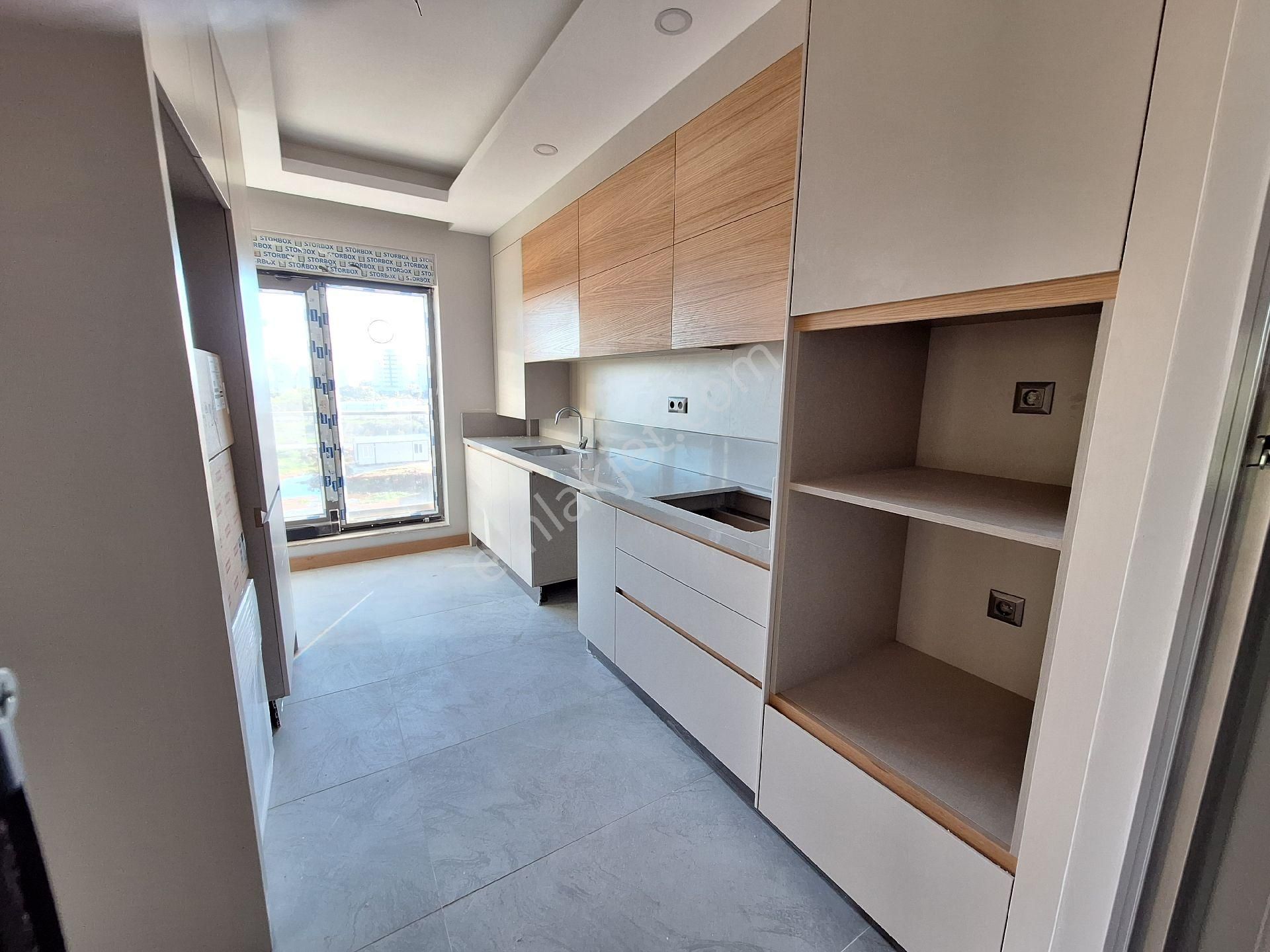 Konyaaltı Uncalı Mahallesinde Havuzlu Güvenlikli Site İçinde Yerden Isıtmalı Sıfır 2+1 Daire - Görsel 26