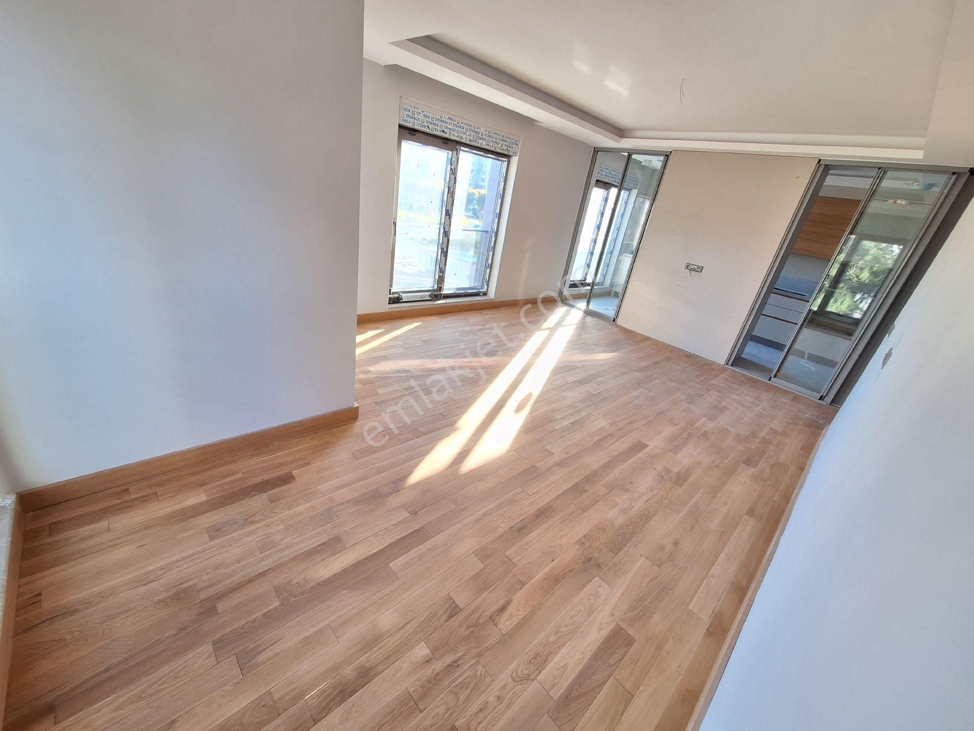 Konyaaltı Uncalı Mahallesinde Havuzlu Güvenlikli Site İçinde Yerden Isıtmalı Sıfır 2+1 Daire - Görsel 15