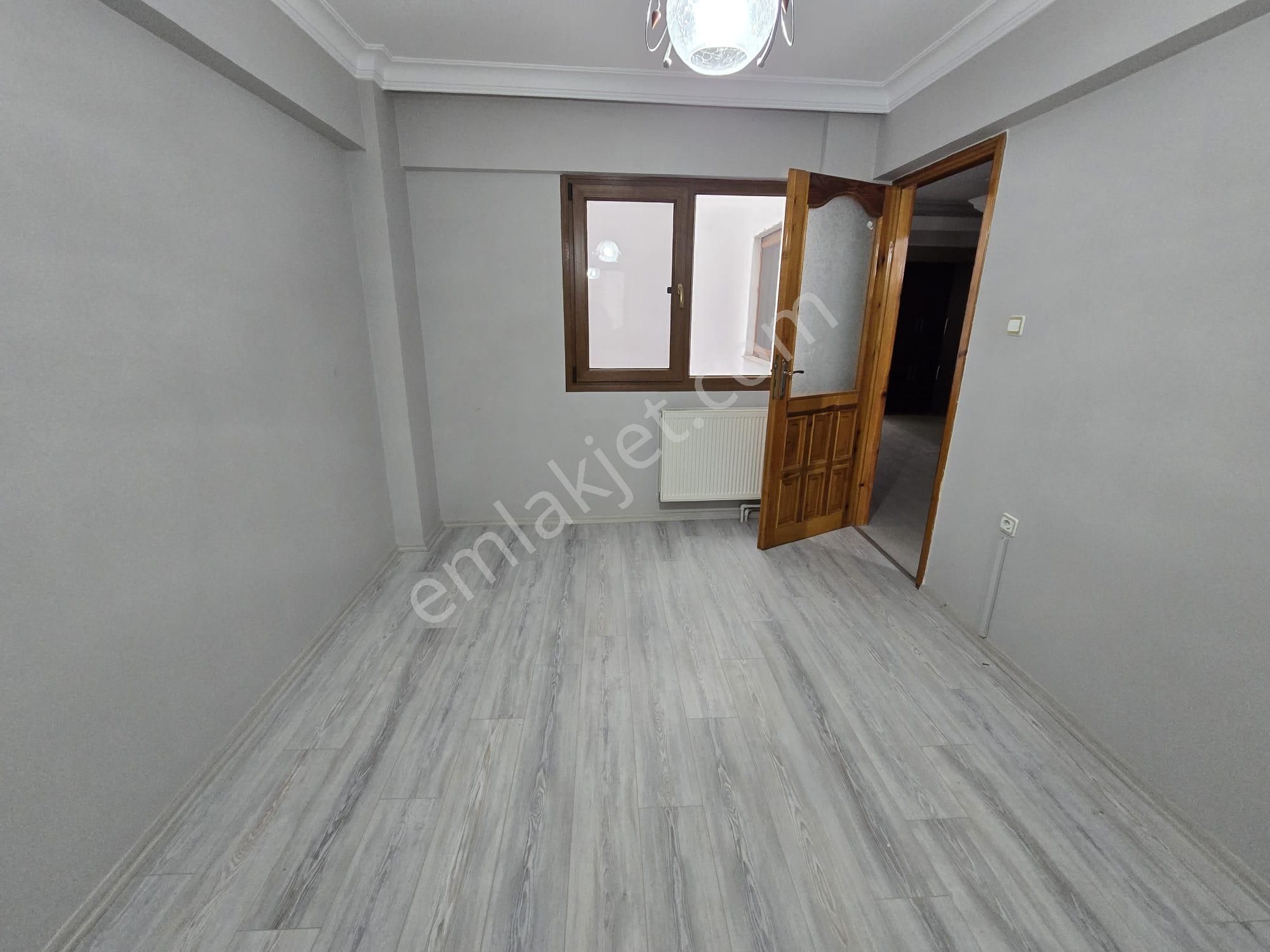 Karabağlar Üçkuyular Mahallesinde Doğalgazlı Kiralık 3+1 Daire - Görsel 30
