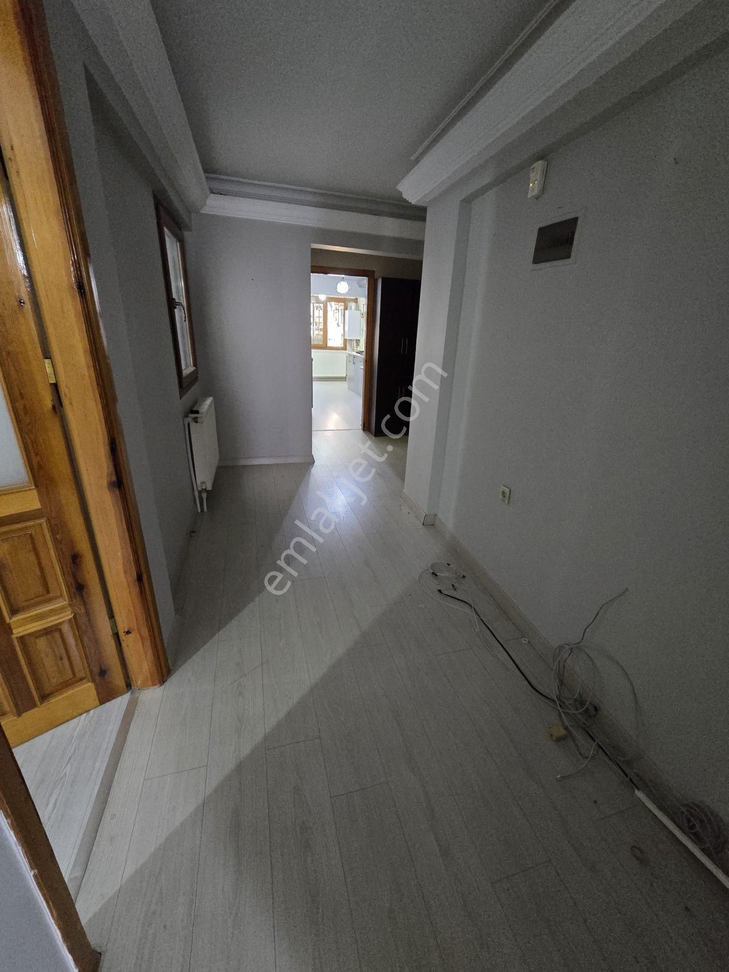 Karabağlar Üçkuyular Mahallesinde Doğalgazlı Kiralık 3+1 Daire - Görsel 14