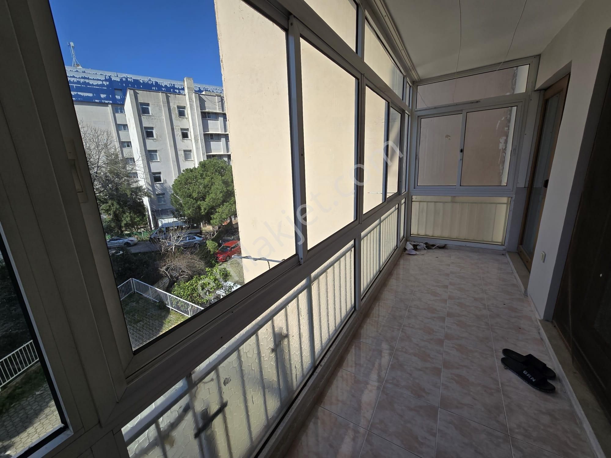 Karabağlar Üçkuyular Mahallesinde Doğalgazlı Kiralık 3+1 Daire - Görsel 24