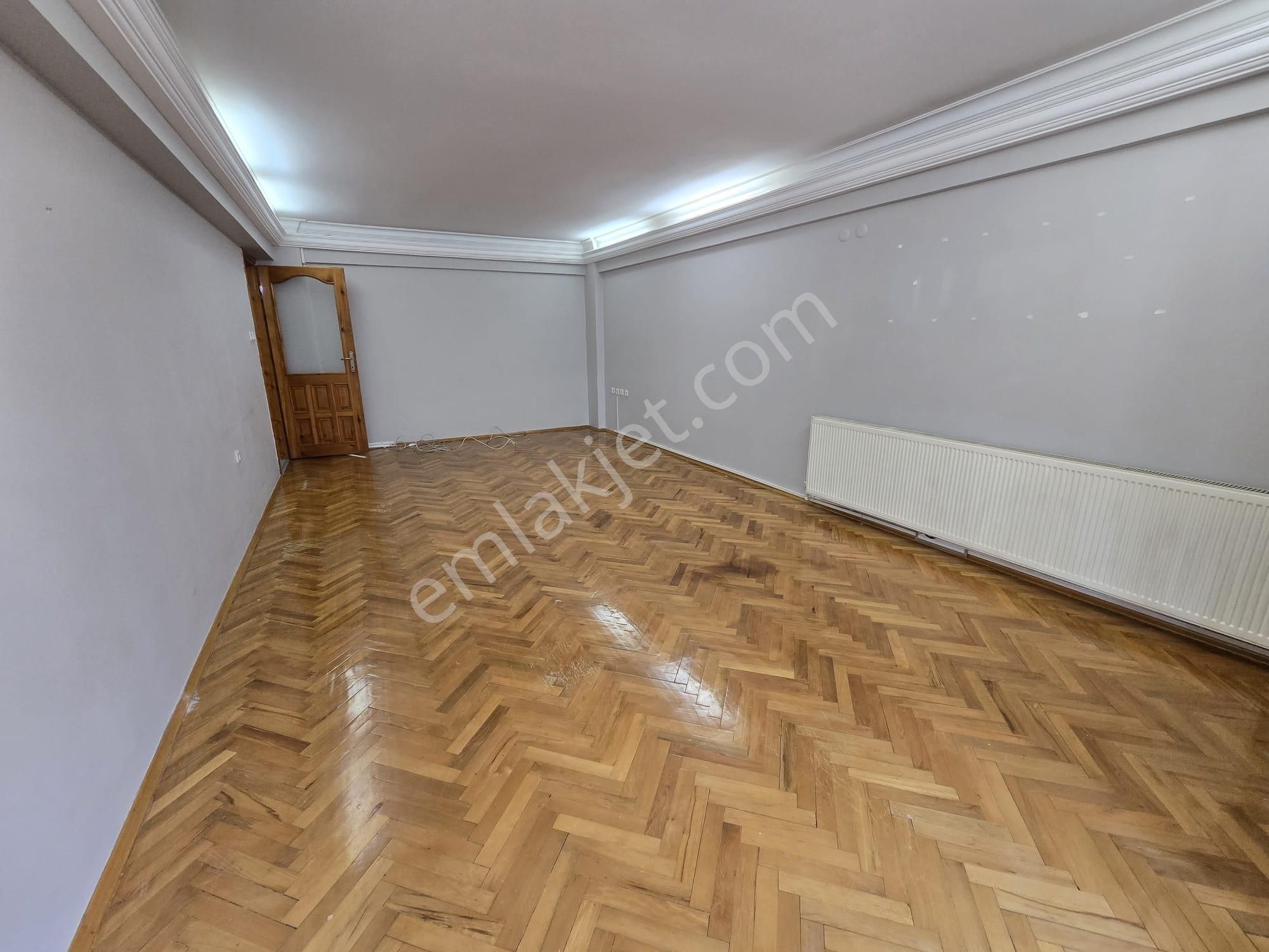 Karabağlar Üçkuyular Mahallesinde Doğalgazlı Kiralık 3+1 Daire - Görsel 3