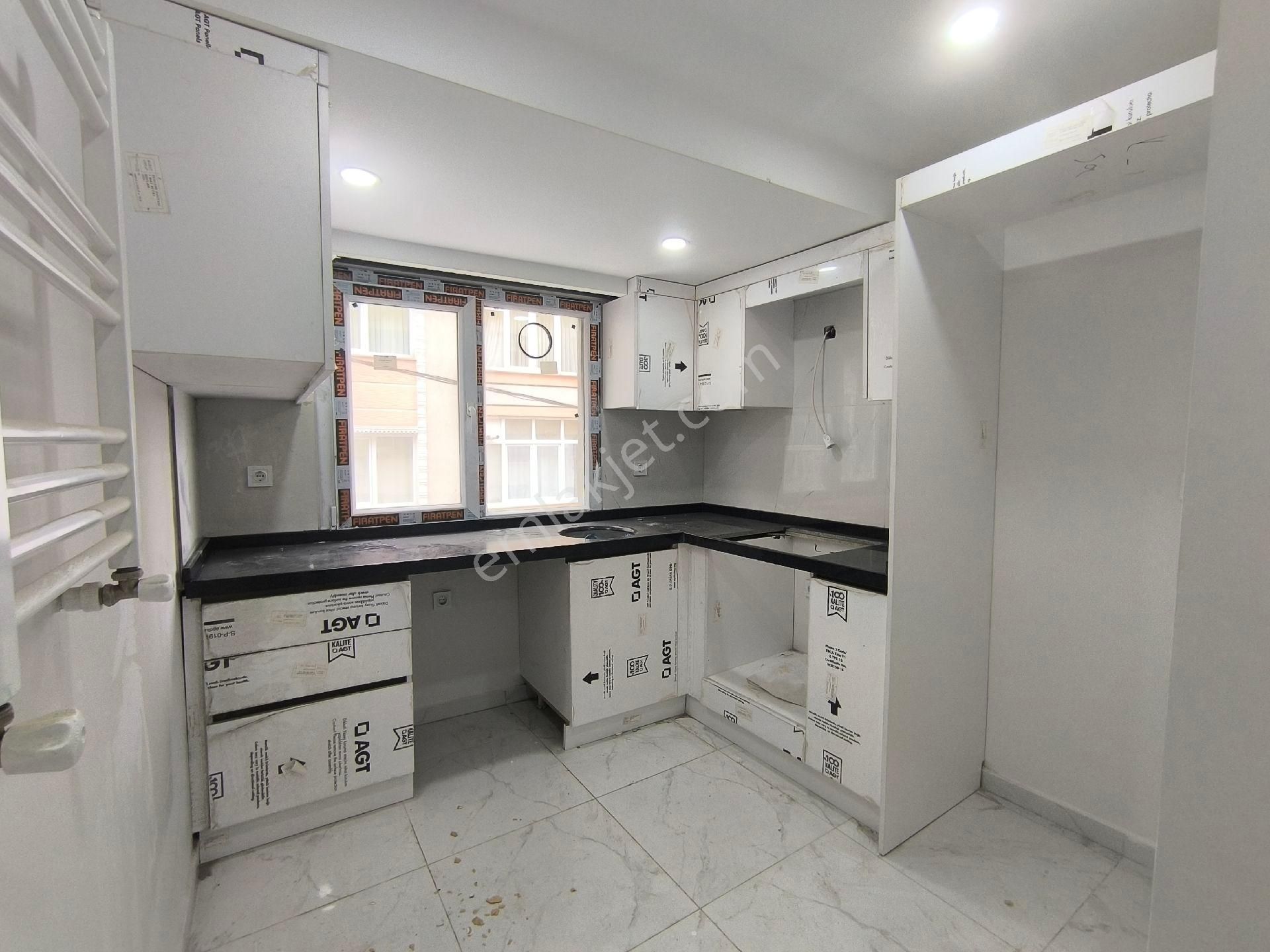 Yenibosna Çobançeşme Mh 2+1 Arakat Lüxs Sıfır Daireler