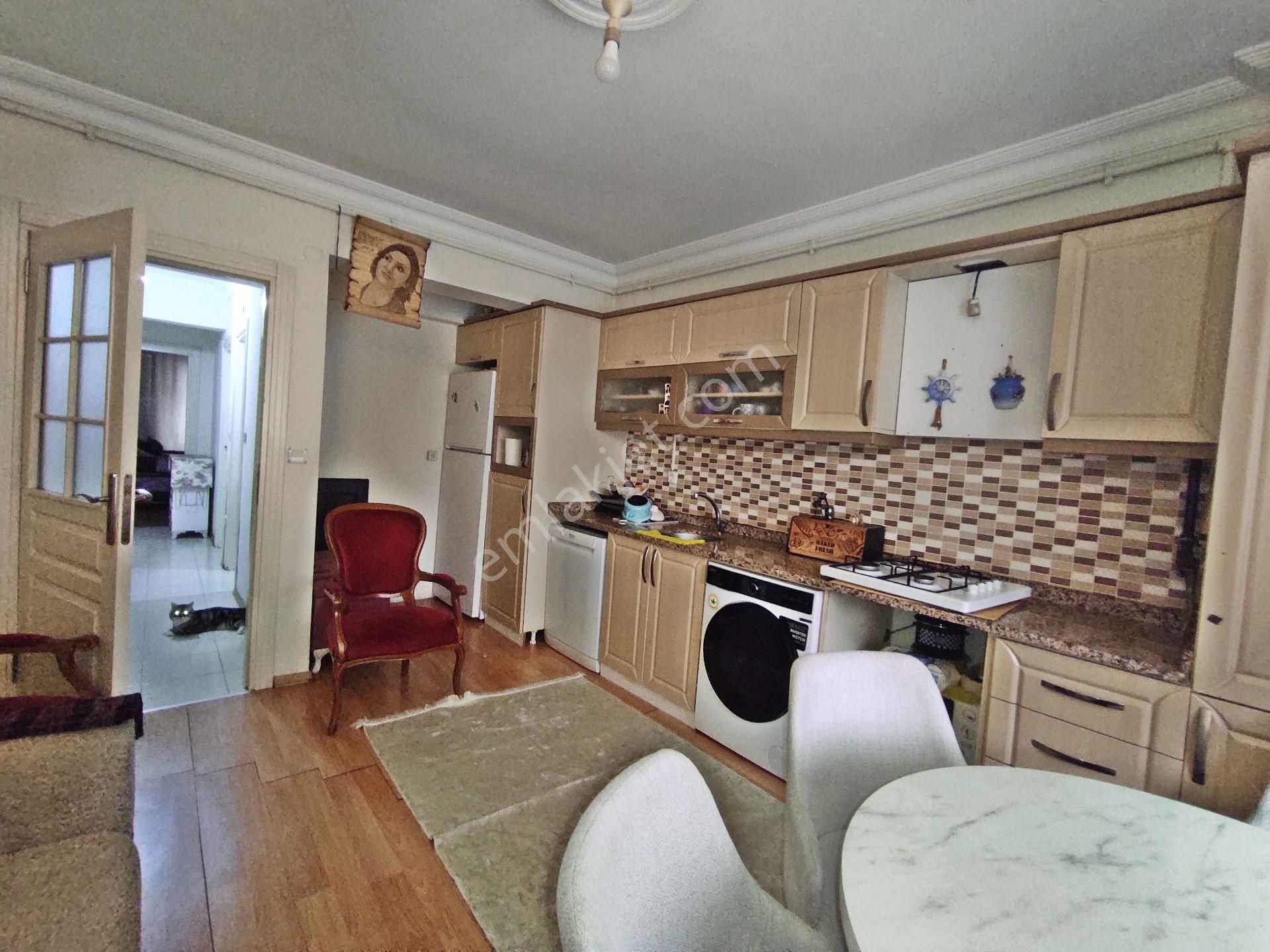 Bahçelievler Cumhuriyet Mah 65,m2-2+1,yüksek Giriş Daire - Görsel 7