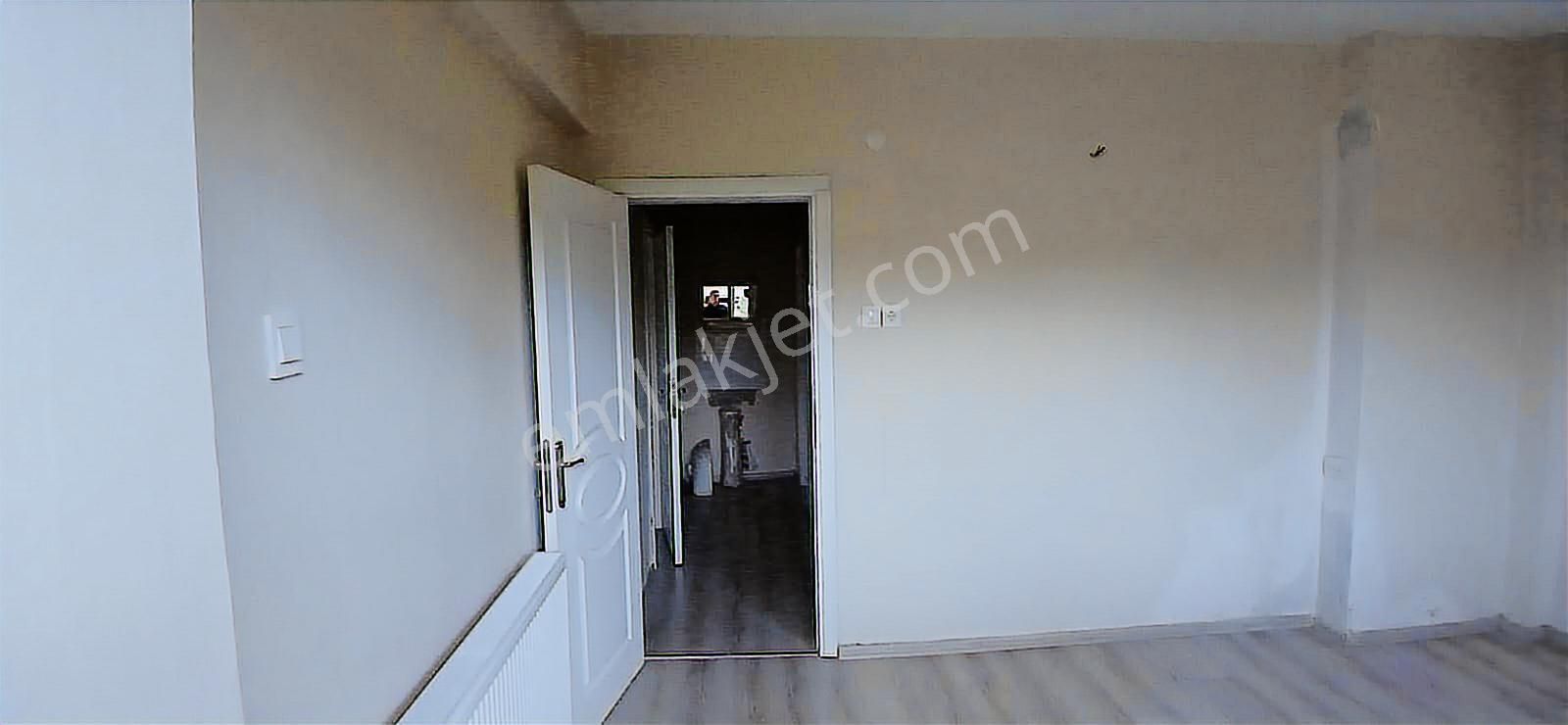 Aydın Nazilli Cumhuriyet Adliye Yanı Doğalgazlıkiralık 3+1 Daire - Görsel 6