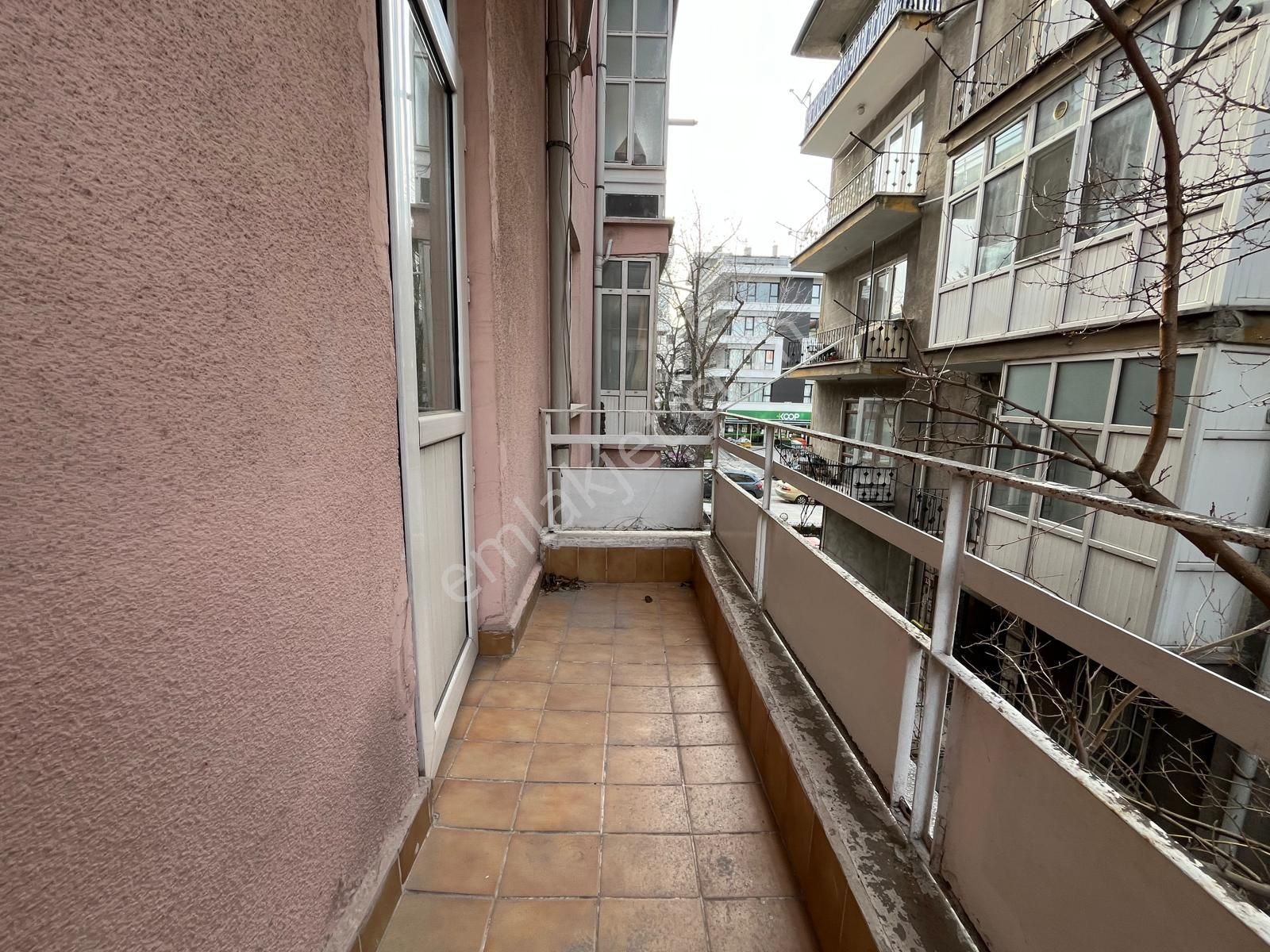 Sbell'den Milli Kütüphane Yakını Ara Katta Ön Cephede Yapılı 2+1 - Görsel 11