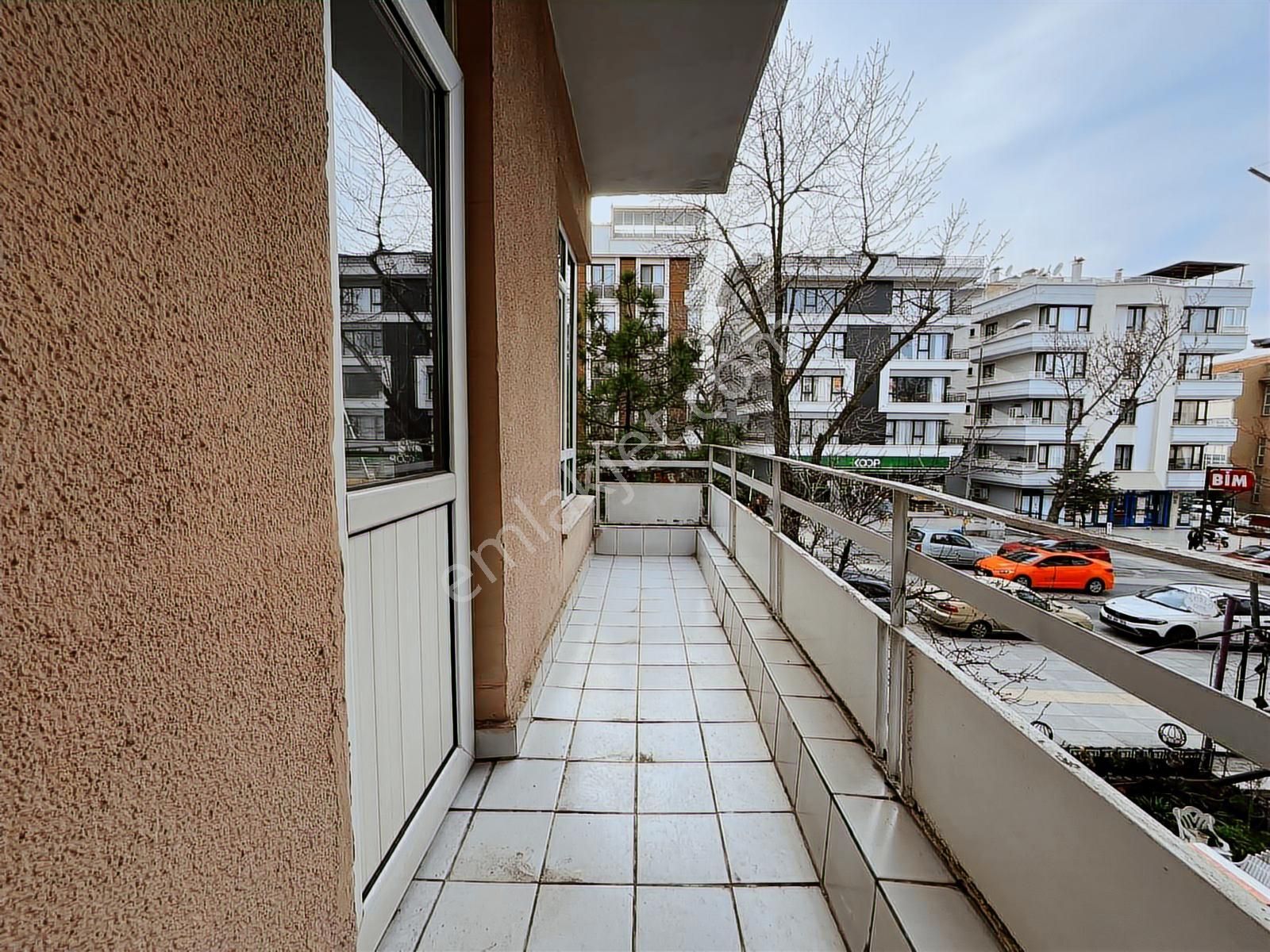 Sbell'den Milli Kütüphane Yakını Ara Katta Ön Cephede Yapılı 2+1 - Görsel 8