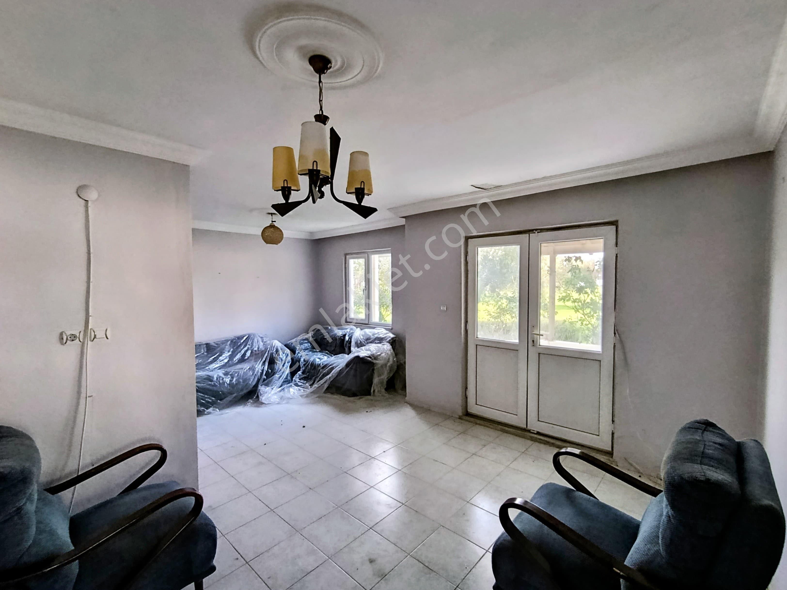 Güre’de Denize 100 Metre Mesafede Tripleks 5+1 Villa - Görsel 24