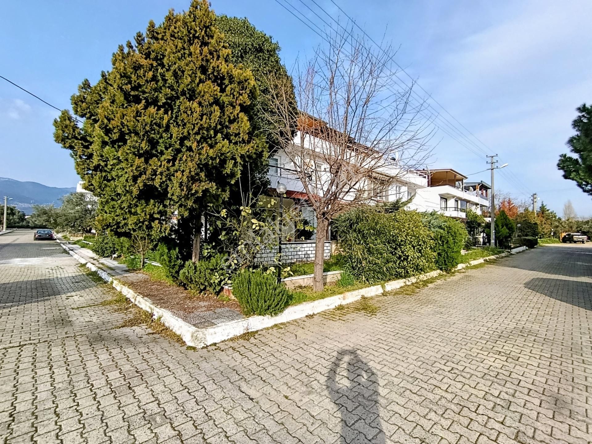 Güre’de Denize 100 Metre Mesafede Tripleks 5+1 Villa - Görsel 23