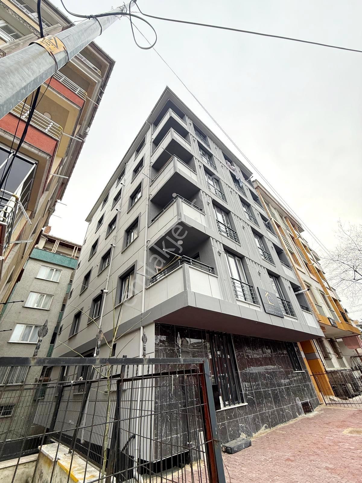 Yenibosna İtfaiyesi Yakını Satılık Sıfır 2+1 Ara Kat - Görsel 13