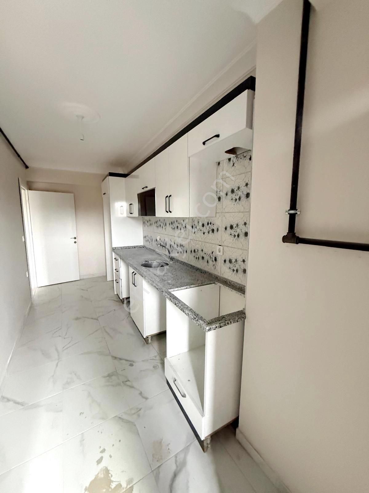 Yenibosna İtfaiyesi Yakını Satılık Sıfır 2+1 Ara Kat - Görsel 2