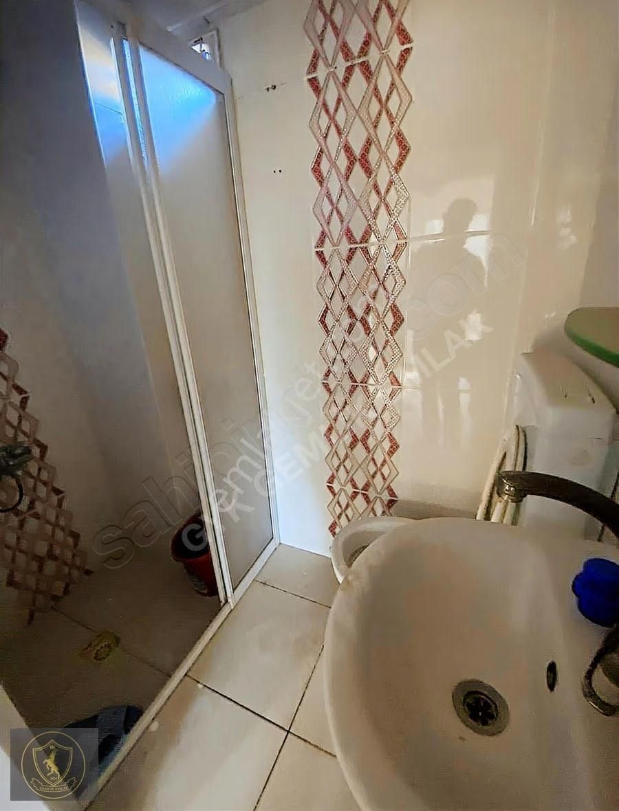 Gemlik Merkezde, Teraslı 2.5+1 Kiralık Daire - Görsel 24