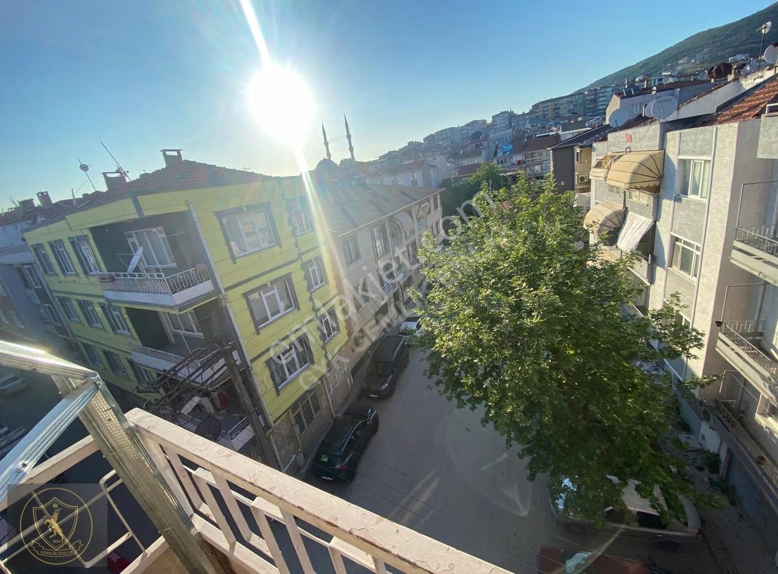 Gemlik Merkezde, Teraslı 2.5+1 Kiralık Daire