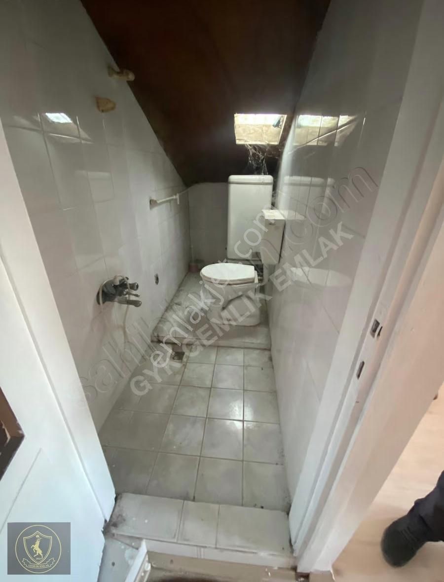 Gemlik Merkezde, Teraslı 2.5+1 Kiralık Daire - Görsel 26