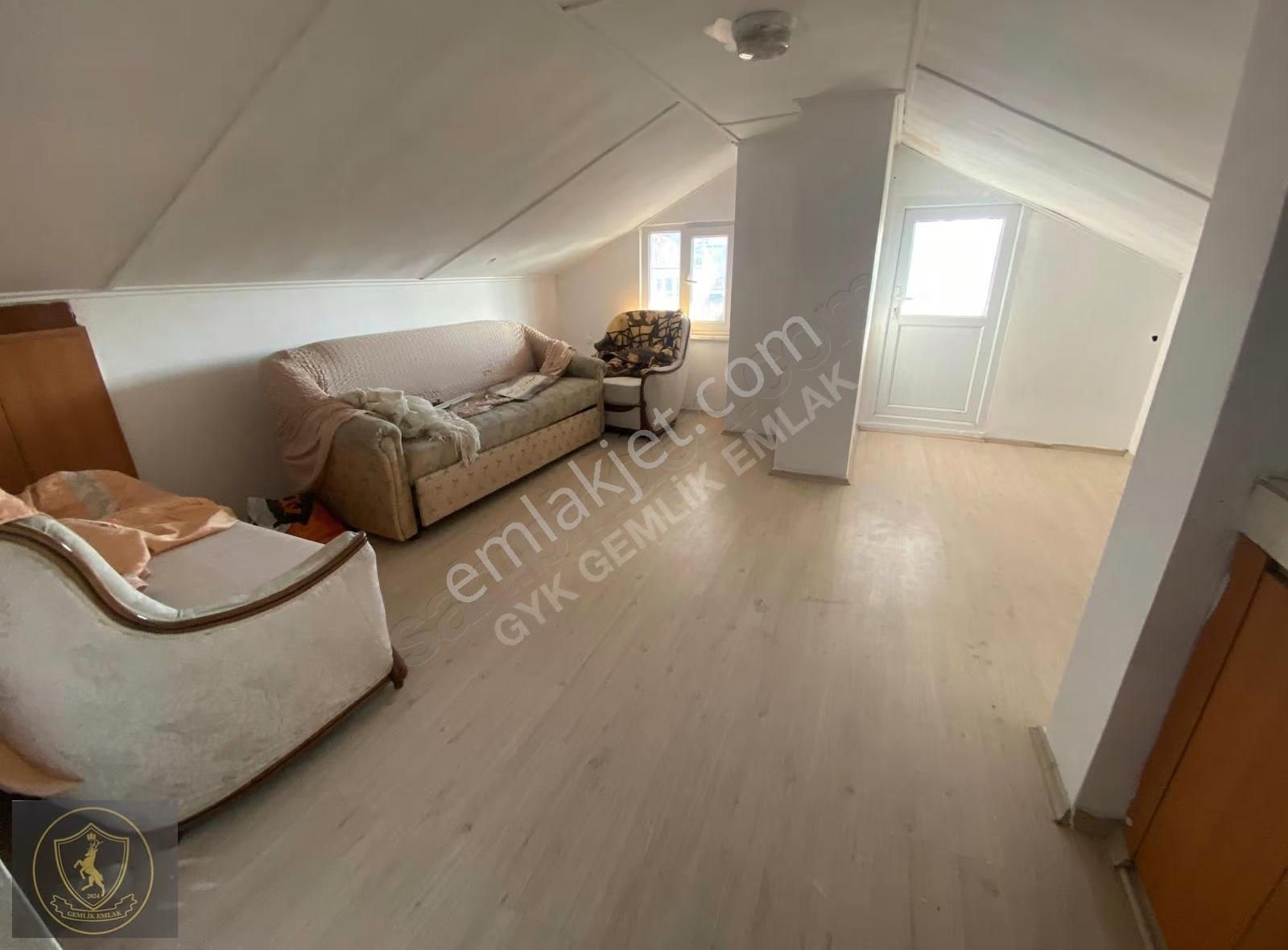 Gemlik Merkezde, Teraslı 2.5+1 Kiralık Daire - Görsel 25