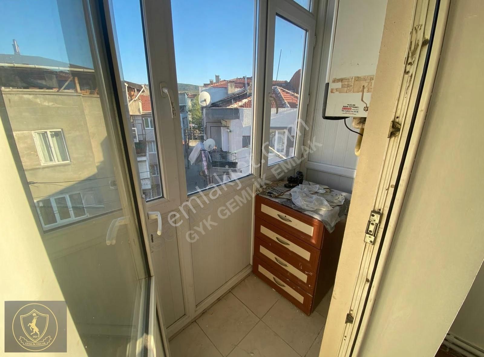 Gemlik Merkezde, Teraslı 2.5+1 Kiralık Daire - Görsel 8