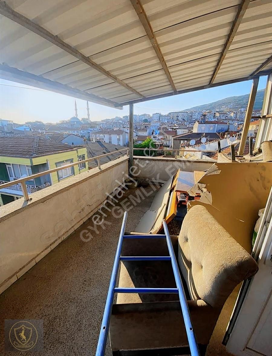 Gemlik Merkezde, Teraslı 2.5+1 Kiralık Daire - Görsel 22