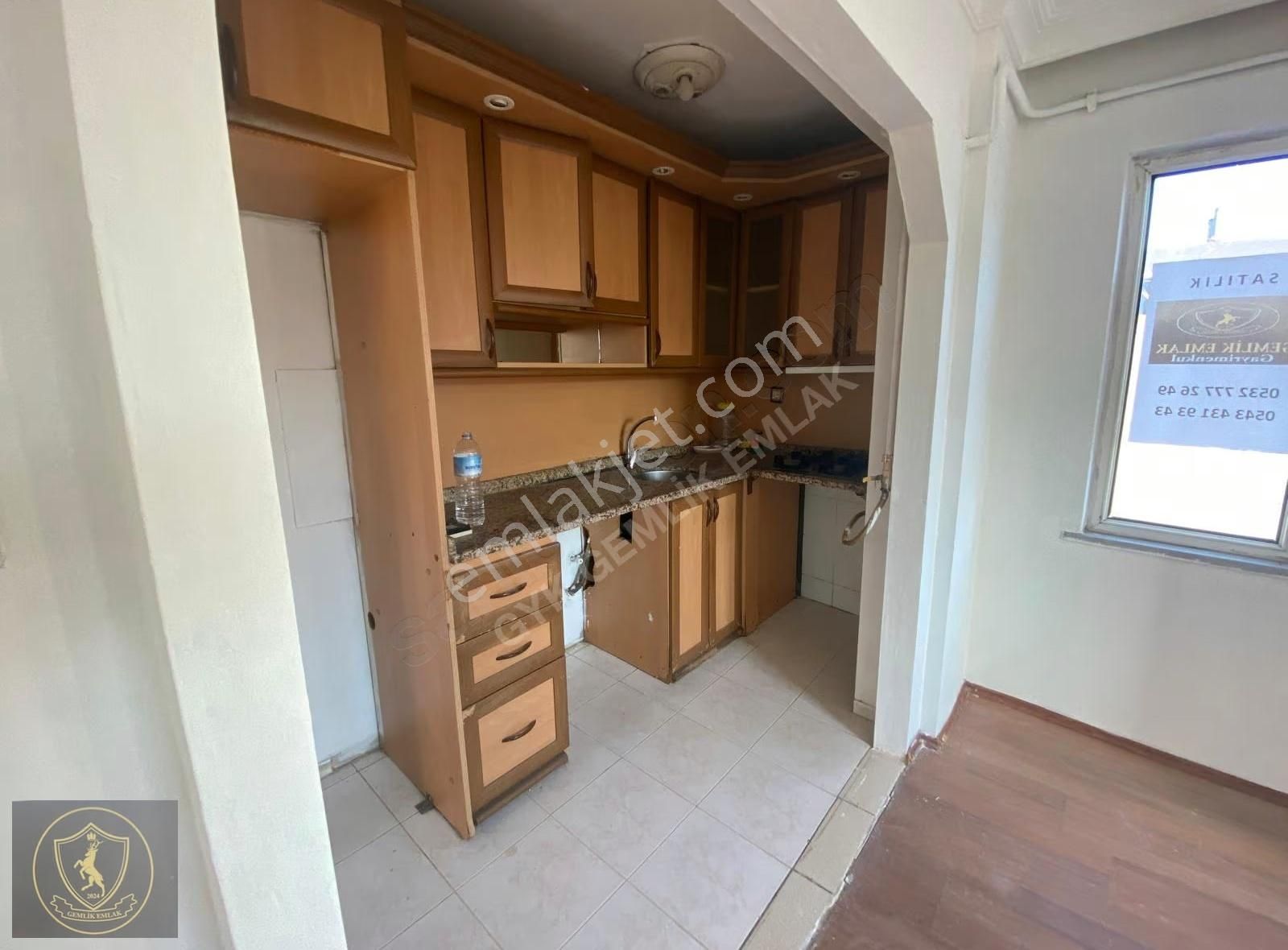 Gemlik Merkezde, Teraslı 2.5+1 Kiralık Daire - Görsel 4