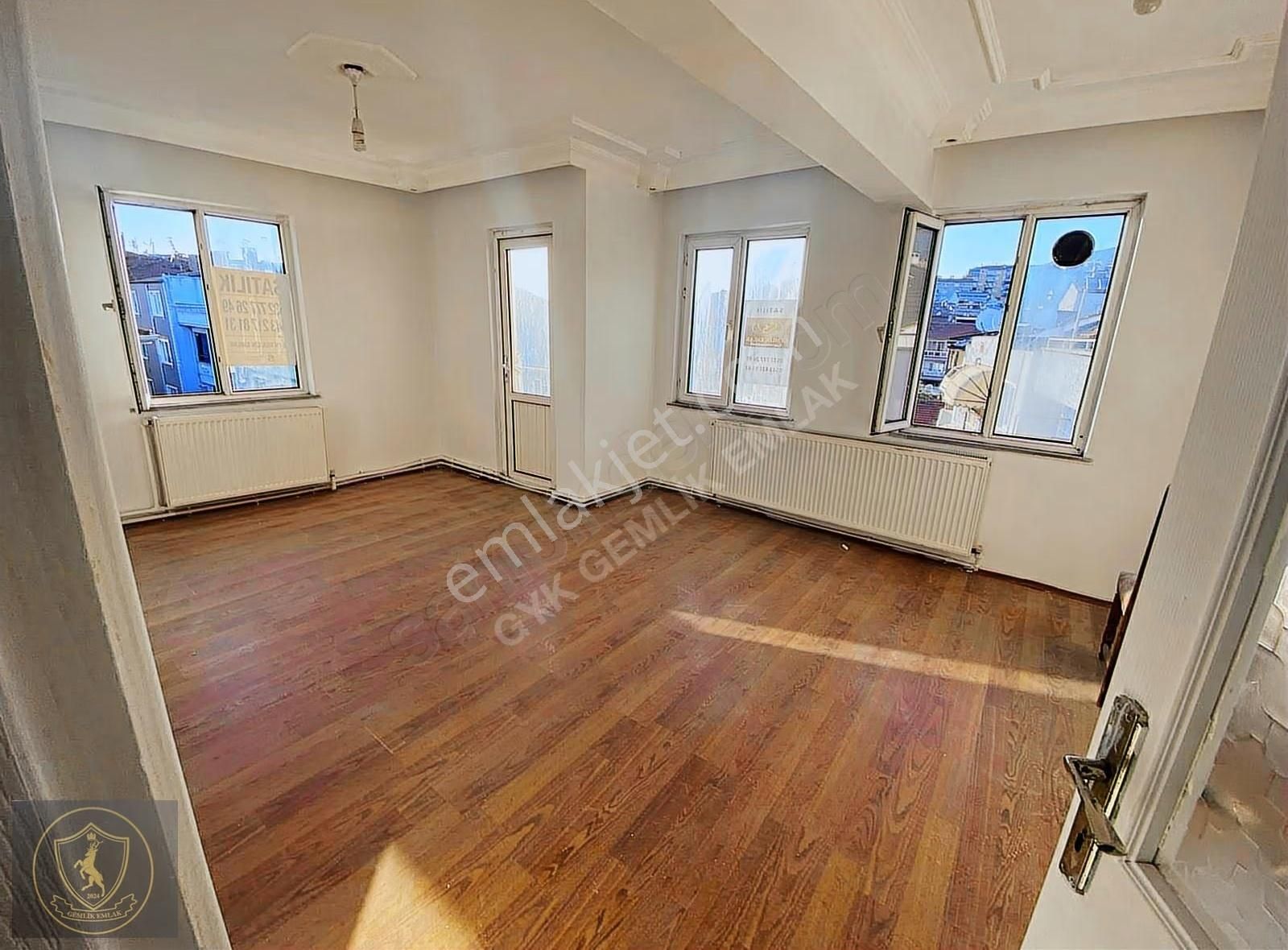 Gemlik Merkezde, Teraslı 2.5+1 Kiralık Daire - Görsel 6