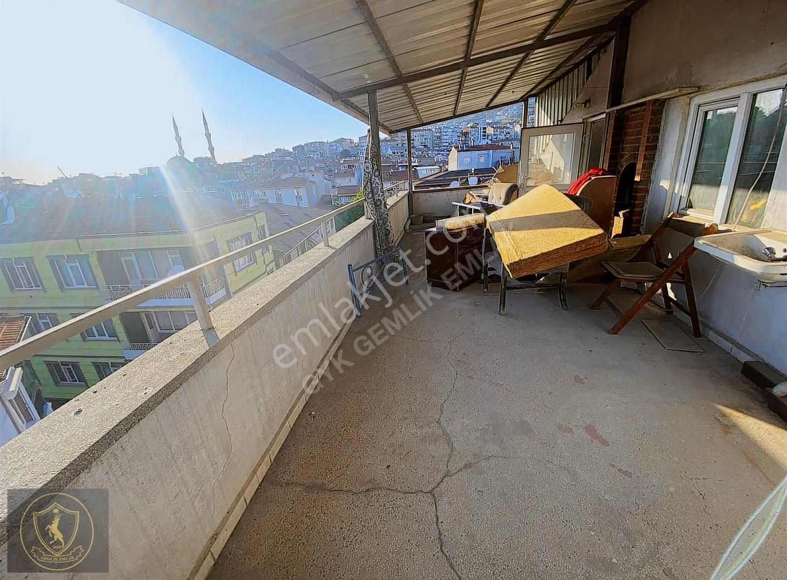 Gemlik Merkezde, Teraslı 2.5+1 Kiralık Daire - Görsel 13