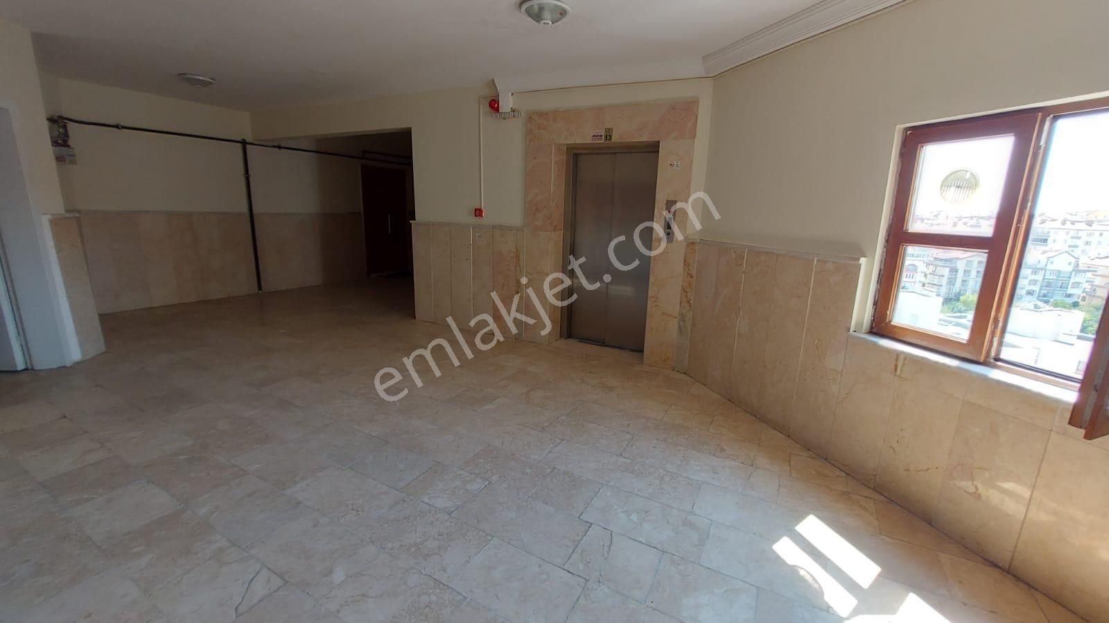 Bilgen Vatan'dan Kuzey Ankara Toki Blokları Manzaralı Lüks Yapılı Site İçerisi Eşyyalı Kiralık - Görsel 10