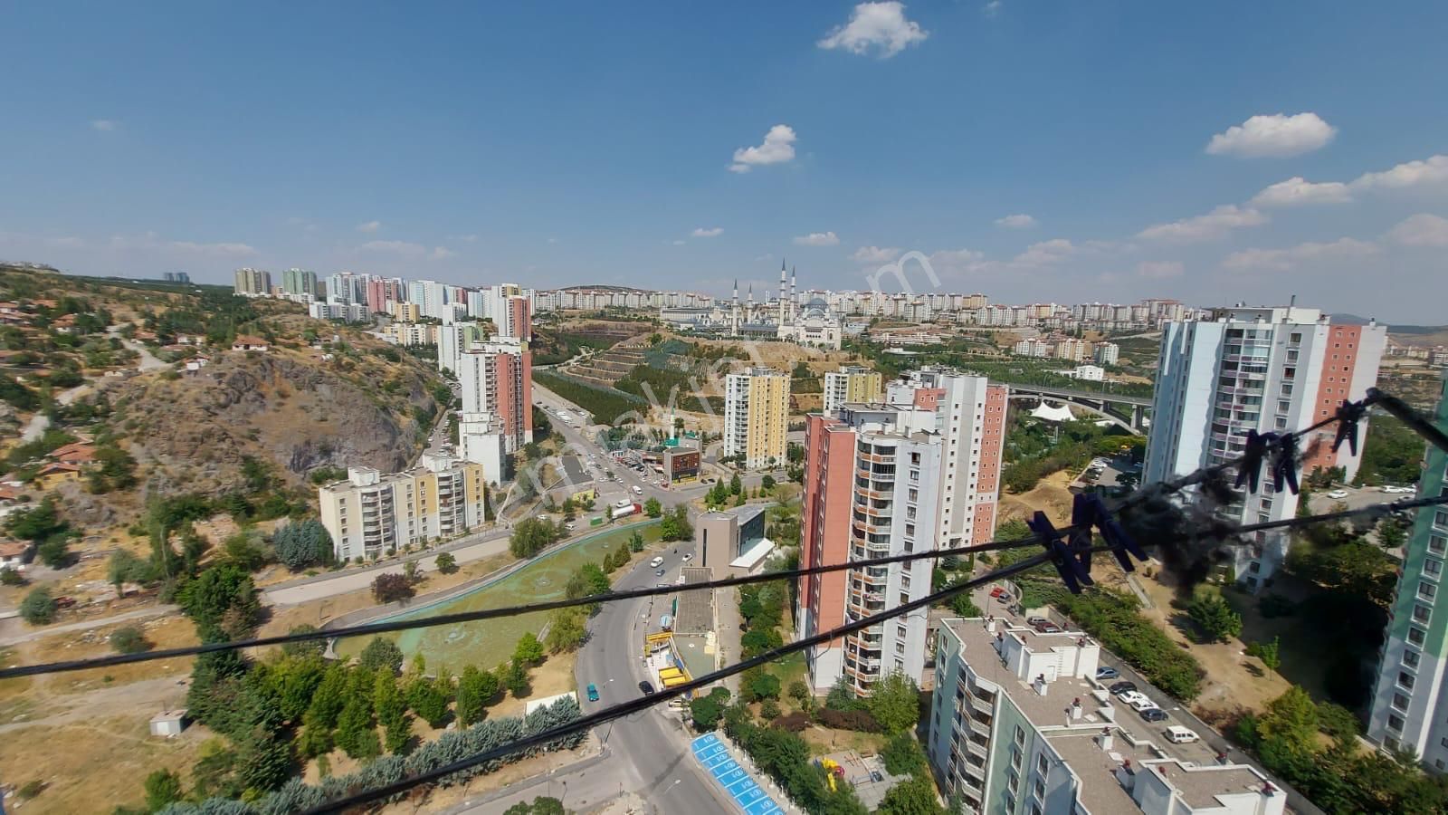 Bilgen Vatan'dan Kuzey Ankara Toki Blokları Manzaralı Lüks Yapılı Site İçerisi Eşyyalı Kiralık - Görsel 3