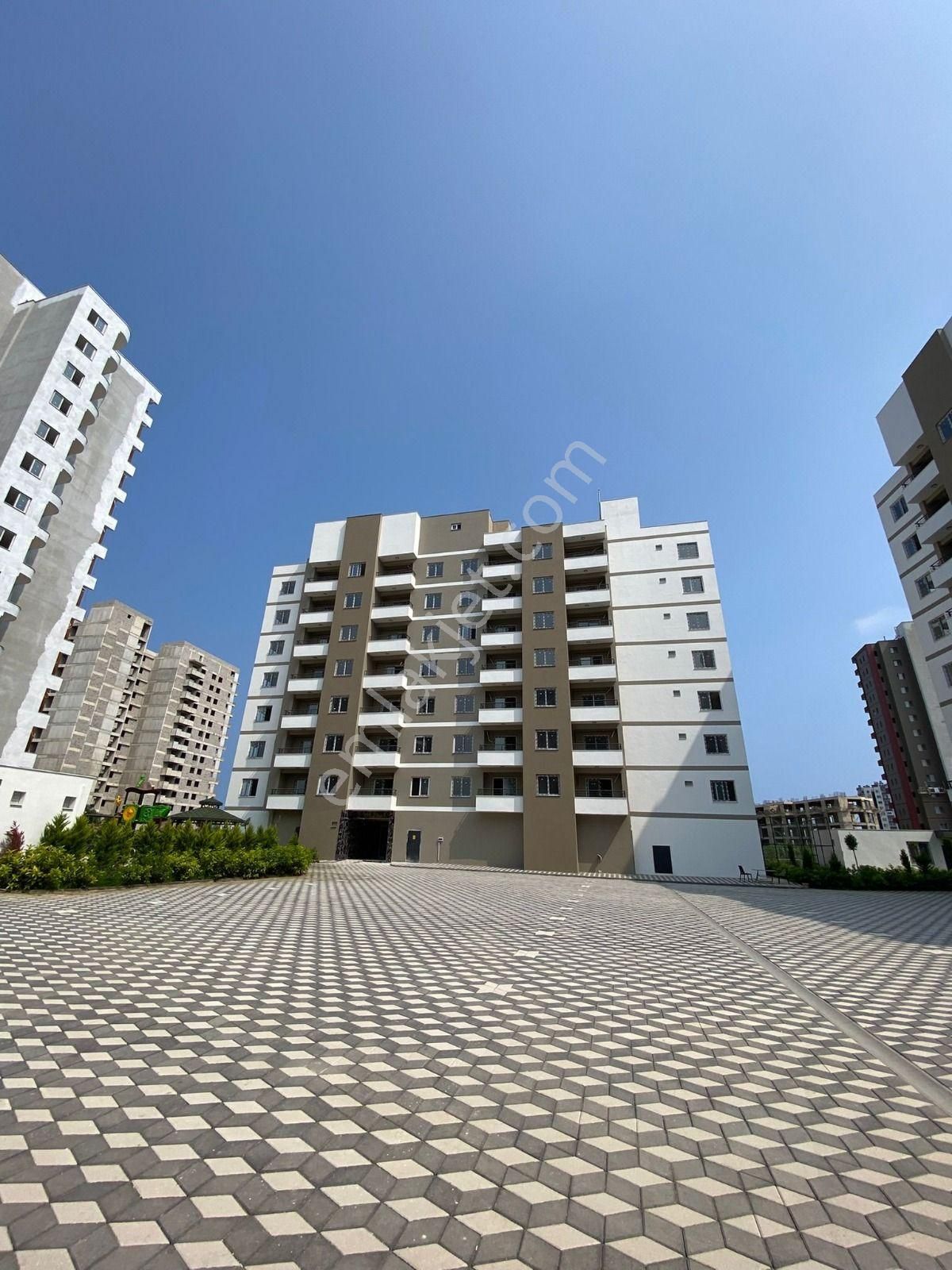 Sahibinden Havuzlu Doğalgazlı 2+1 Köşe Daire