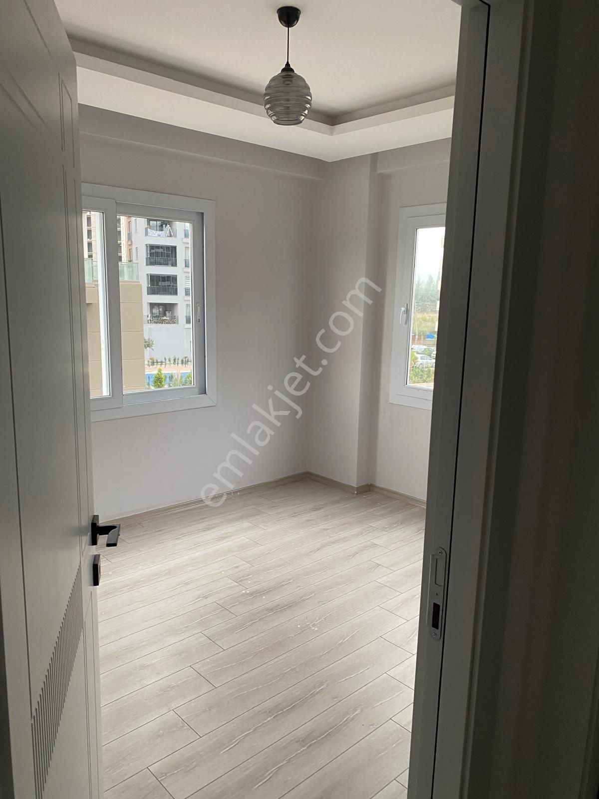 Sahibinden Havuzlu Doğalgazlı 2+1 Köşe Daire - Görsel 23