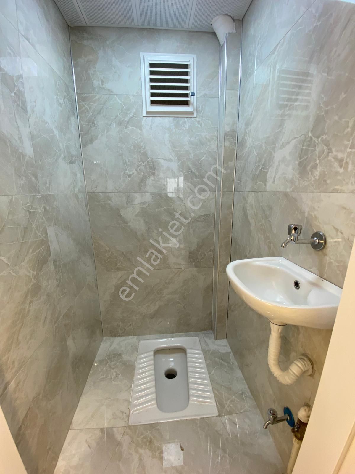 Yılmaz Gayrimenkul'den Malazgirt Mahallesinde Giriş Katta Full Yapılı Lüks Daire - Görsel 27