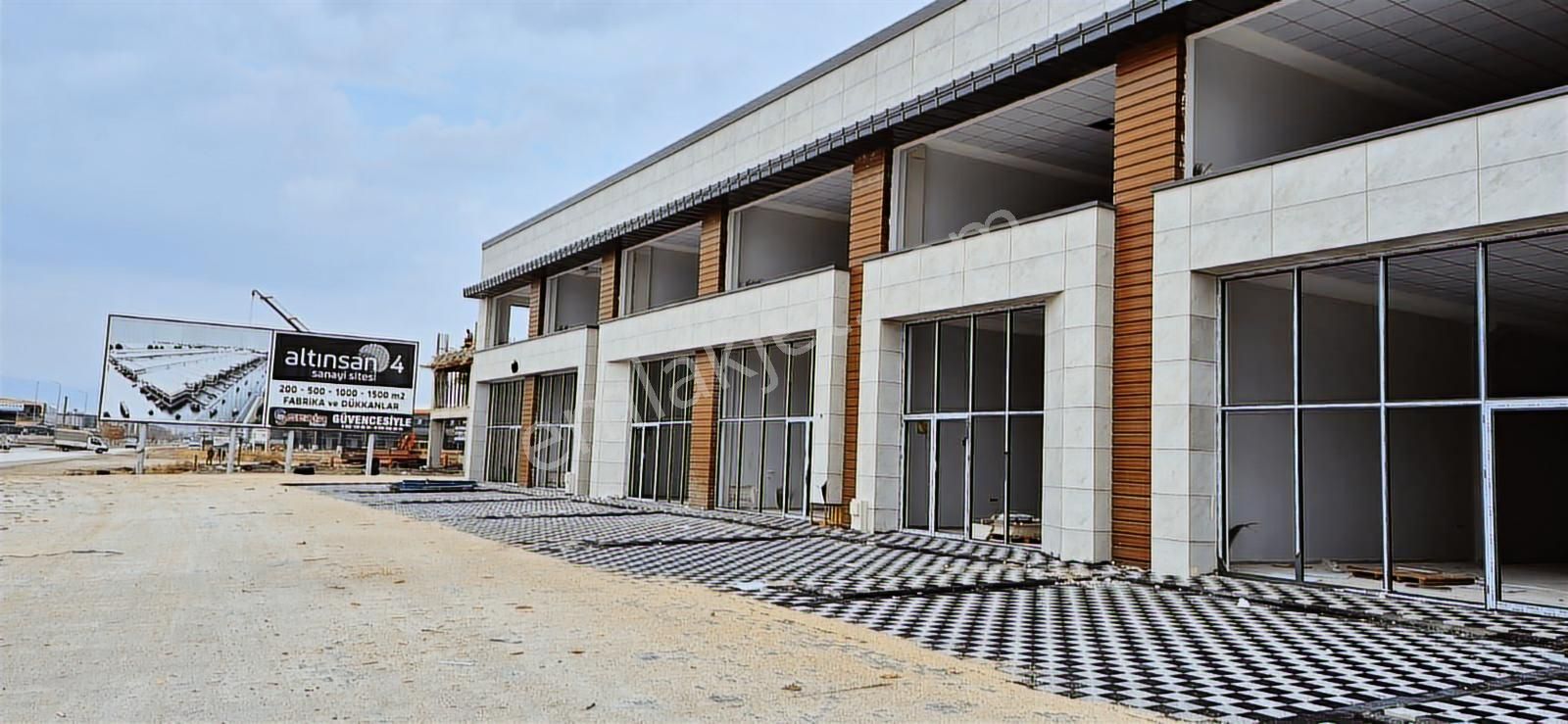 Fevzi Çakmak Mah.altınsan 4 Yatırımlık Satılık Dükkan