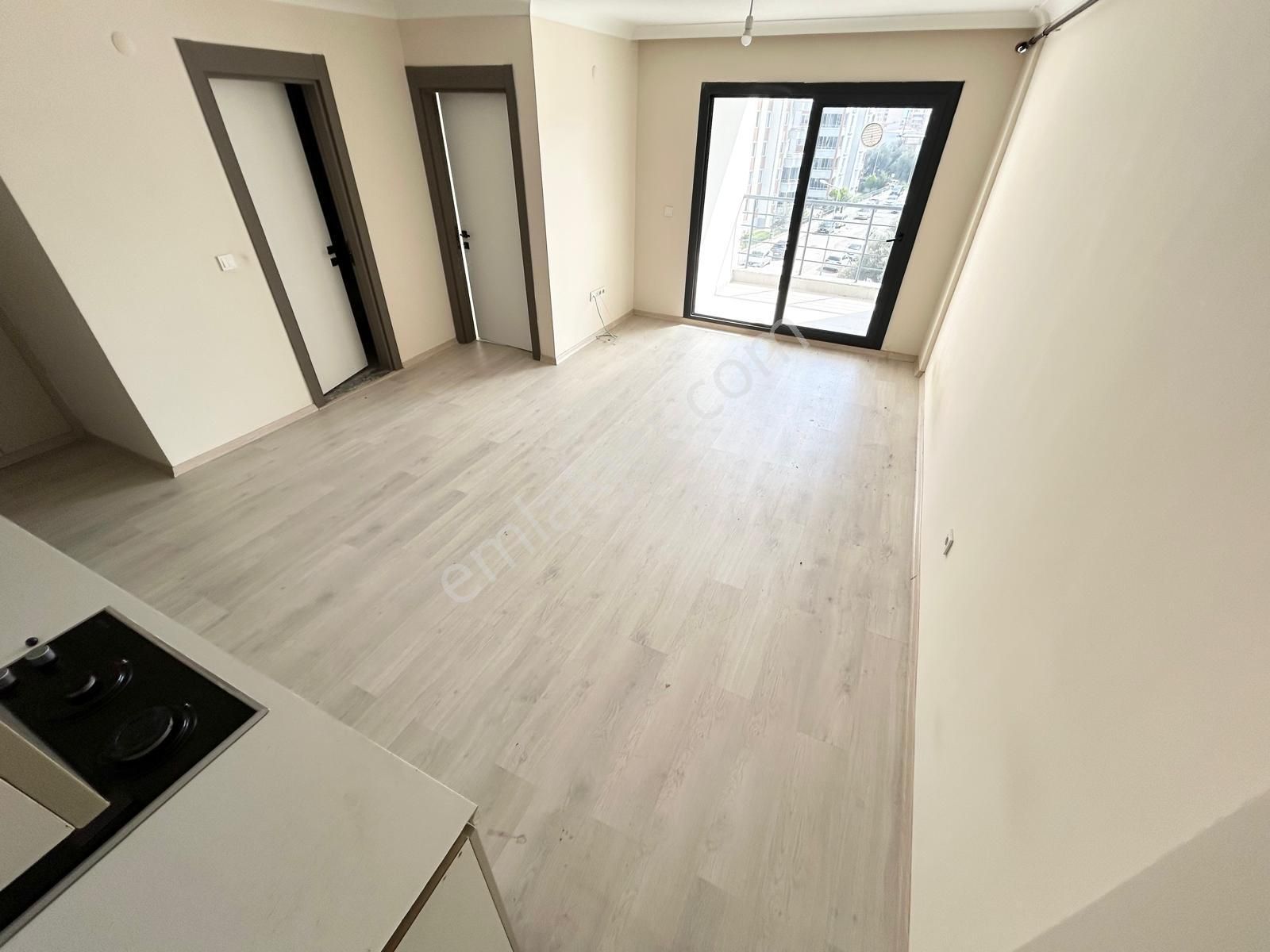 *kadıköyün En Nezih Bölgesinde Doğalgazlı Ara Kat Ön Cephe 1+1 Satılık Daire * - Görsel 10