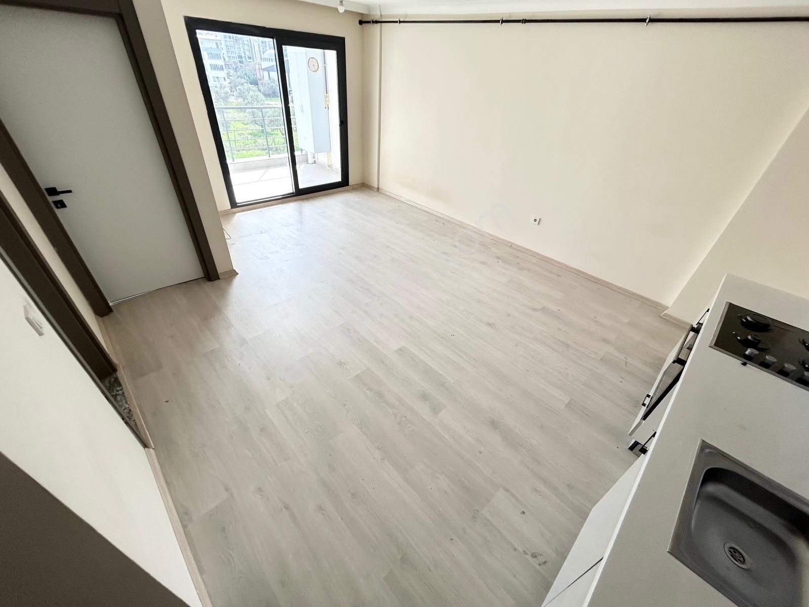 *kadıköyün En Nezih Bölgesinde Doğalgazlı Ara Kat Ön Cephe 1+1 Satılık Daire * - Görsel 23