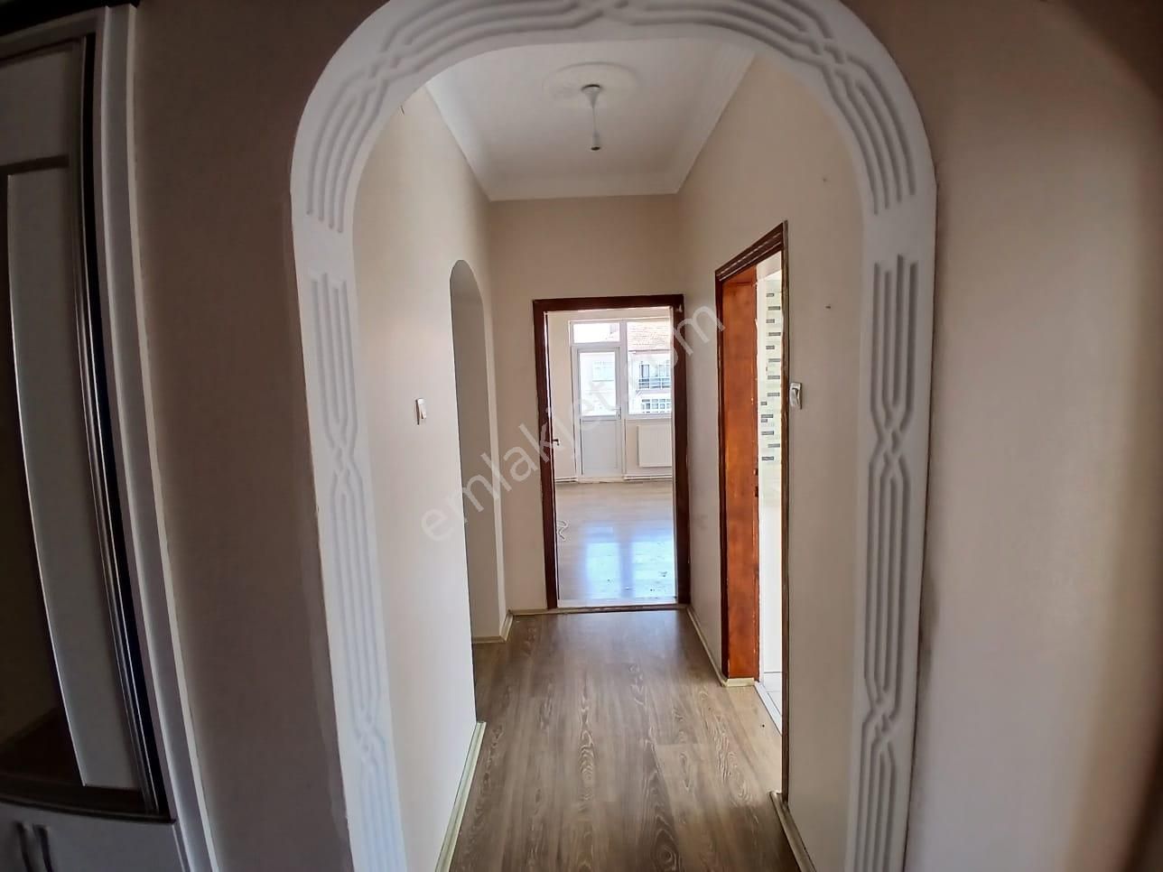 Akçay Emlak'tan Akşehir Mualla Nigar Ortaokulu Yanında Asansörlü Bakımlı Kiralık 3+1 Daire - Görsel 7