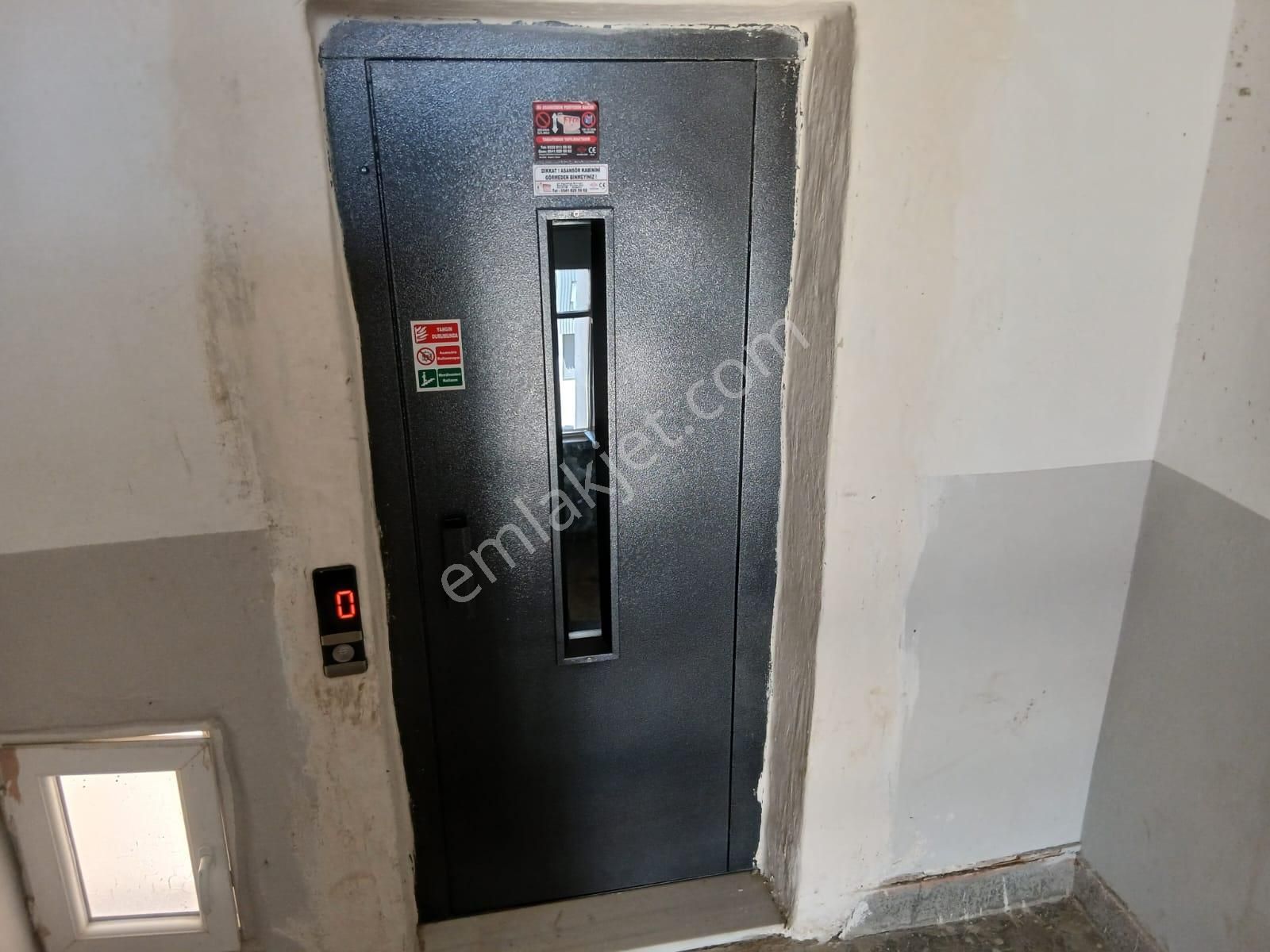 Akçay Emlak'tan Akşehir Mualla Nigar Ortaokulu Yanında Asansörlü Bakımlı Kiralık 3+1 Daire - Görsel 4