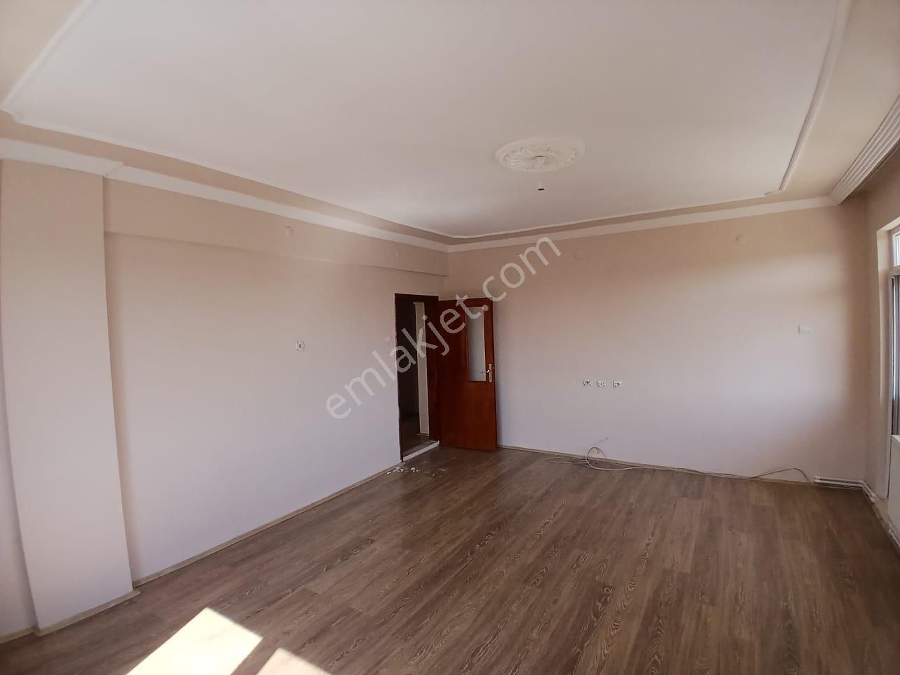 Akçay Emlak'tan Akşehir Mualla Nigar Ortaokulu Yanında Asansörlü Bakımlı Kiralık 3+1 Daire - Görsel 23