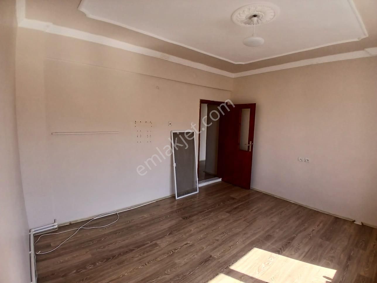 Akçay Emlak'tan Akşehir Mualla Nigar Ortaokulu Yanında Asansörlü Bakımlı Kiralık 3+1 Daire - Görsel 14