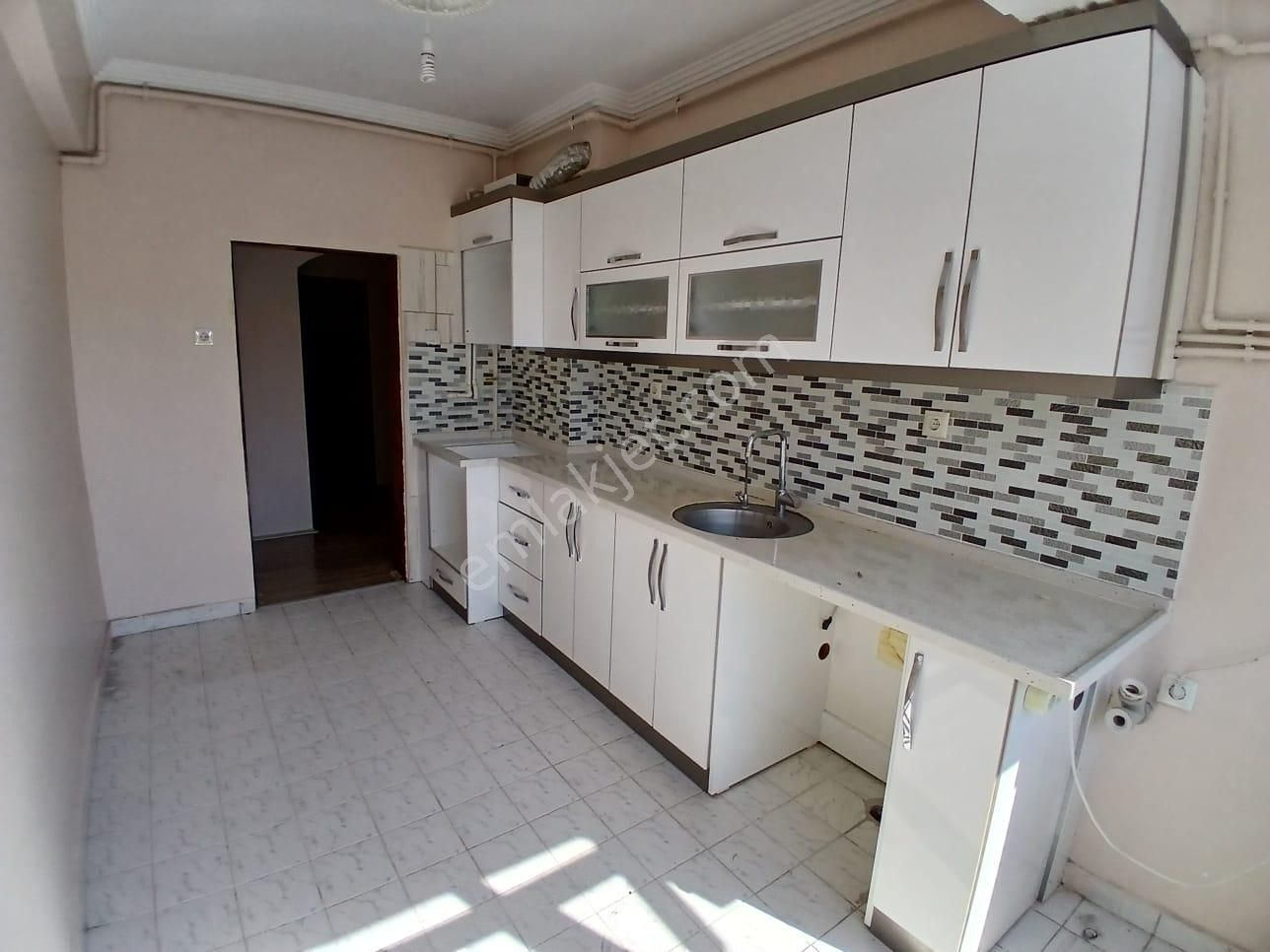 Akçay Emlak'tan Akşehir Mualla Nigar Ortaokulu Yanında Asansörlü Bakımlı Kiralık 3+1 Daire - Görsel 33