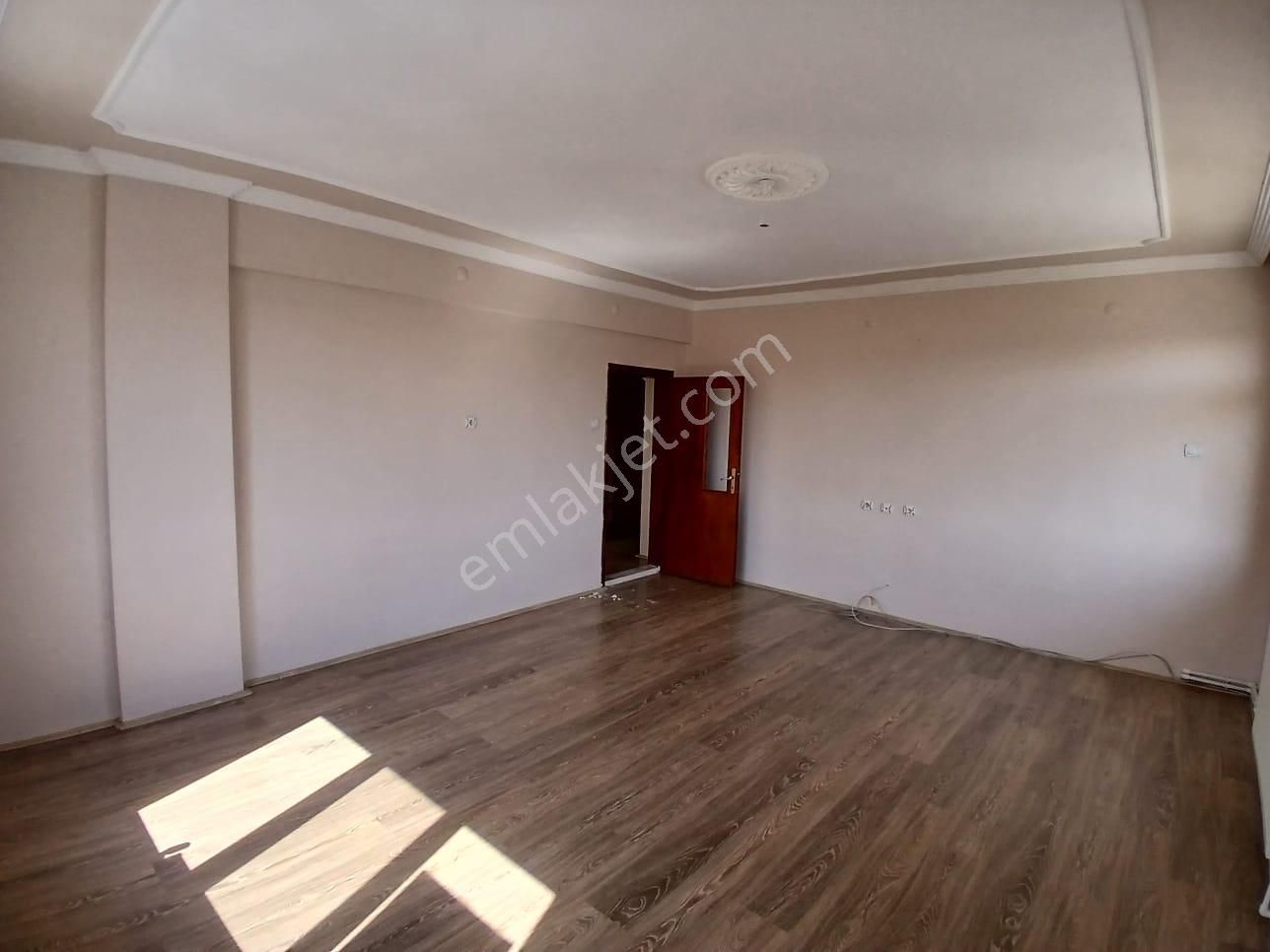 Akçay Emlak'tan Akşehir Mualla Nigar Ortaokulu Yanında Asansörlü Bakımlı Kiralık 3+1 Daire - Görsel 34