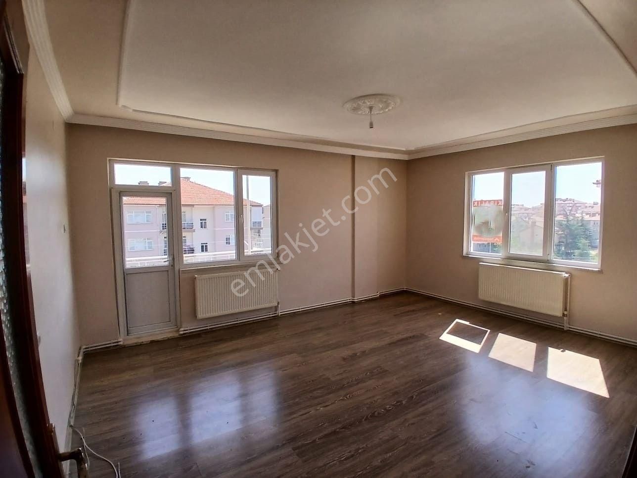 Akçay Emlak'tan Akşehir Mualla Nigar Ortaokulu Yanında Asansörlü Bakımlı Kiralık 3+1 Daire - Görsel 29