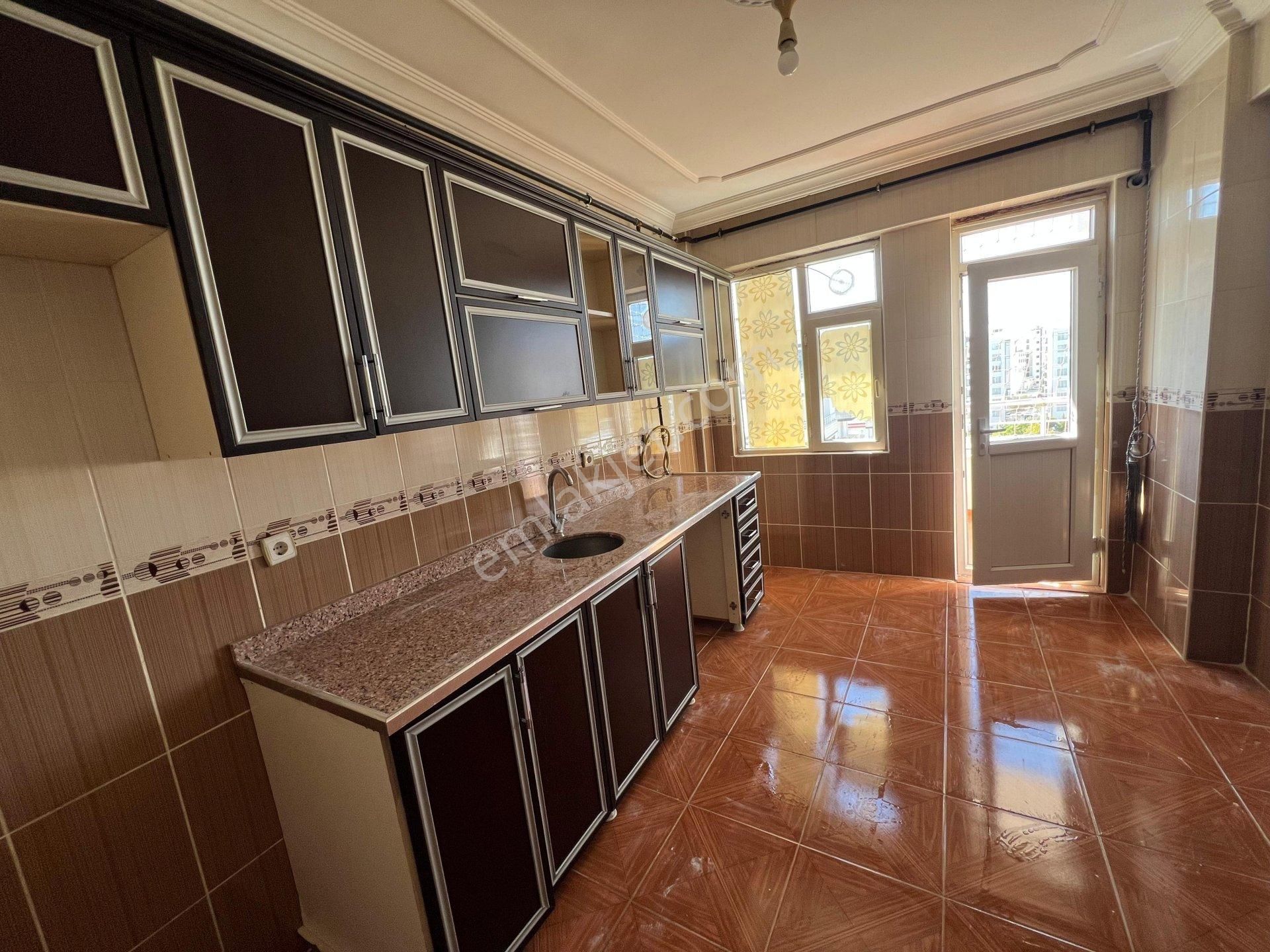 Bağcılar Trafik Eğitim Parkı Karşısı Satılık 3+1 Daire - Görsel 8