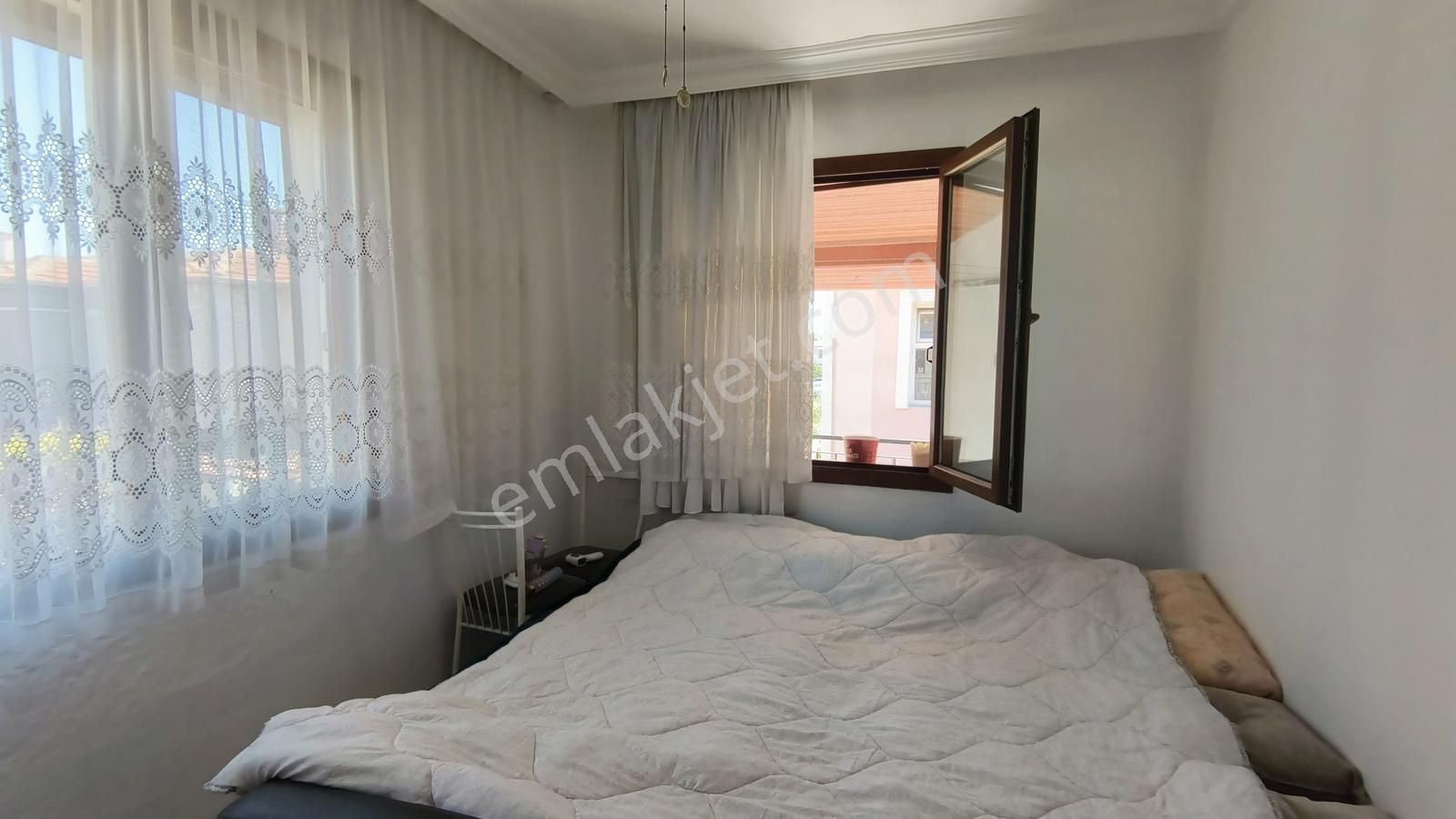 Ayvalık Sarımsaklıda Site İçinde 3+1 Villa - Görsel 7