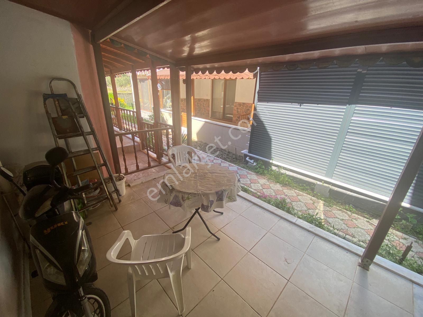 Ayvalık Sarımsaklıda Site İçinde 3+1 Villa - Görsel 4